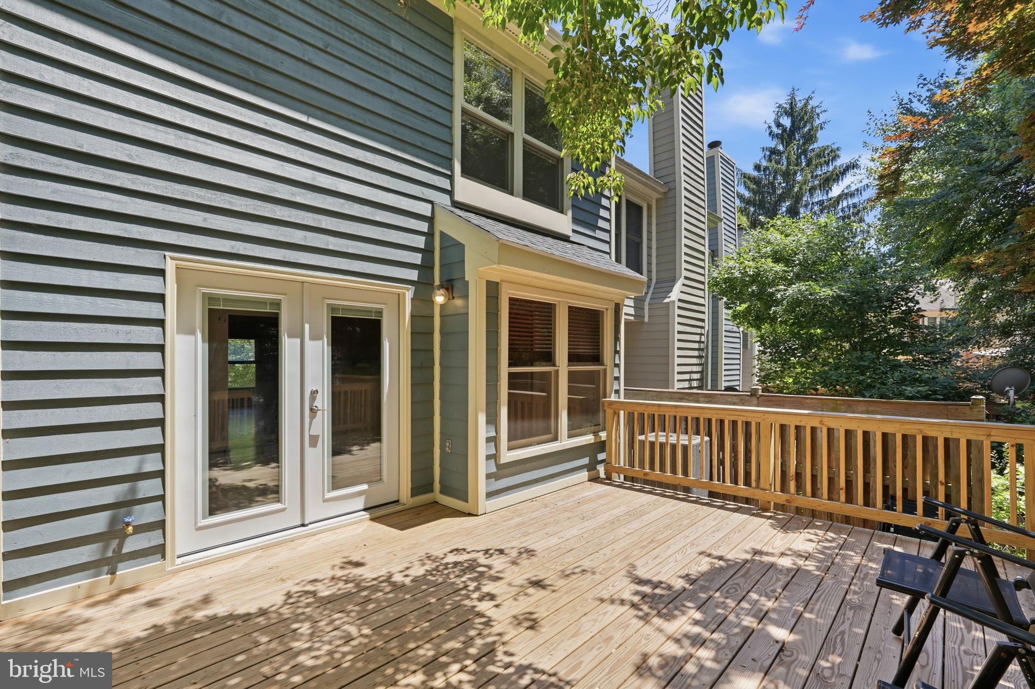 RESTON - Residential