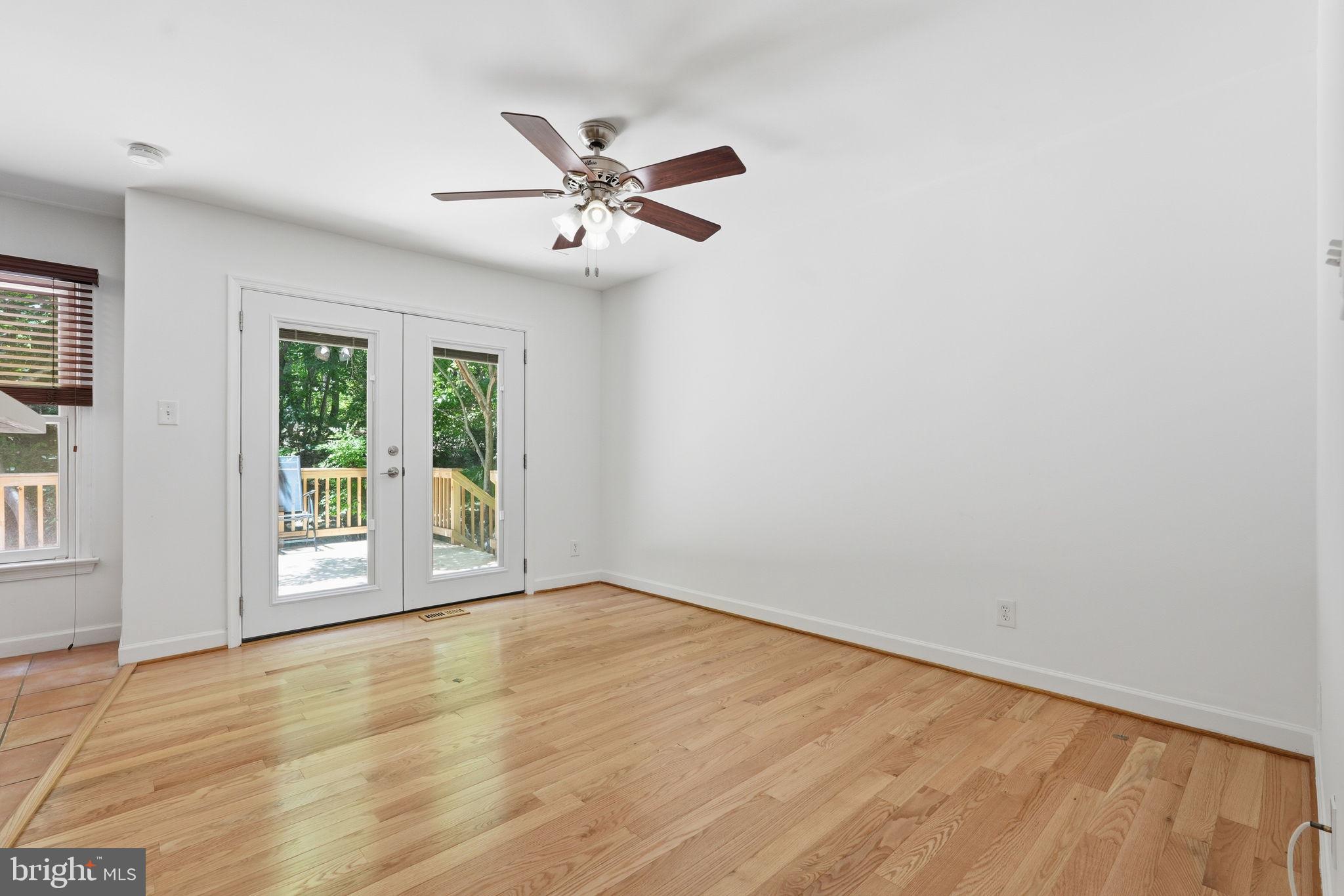 RESTON - Residential