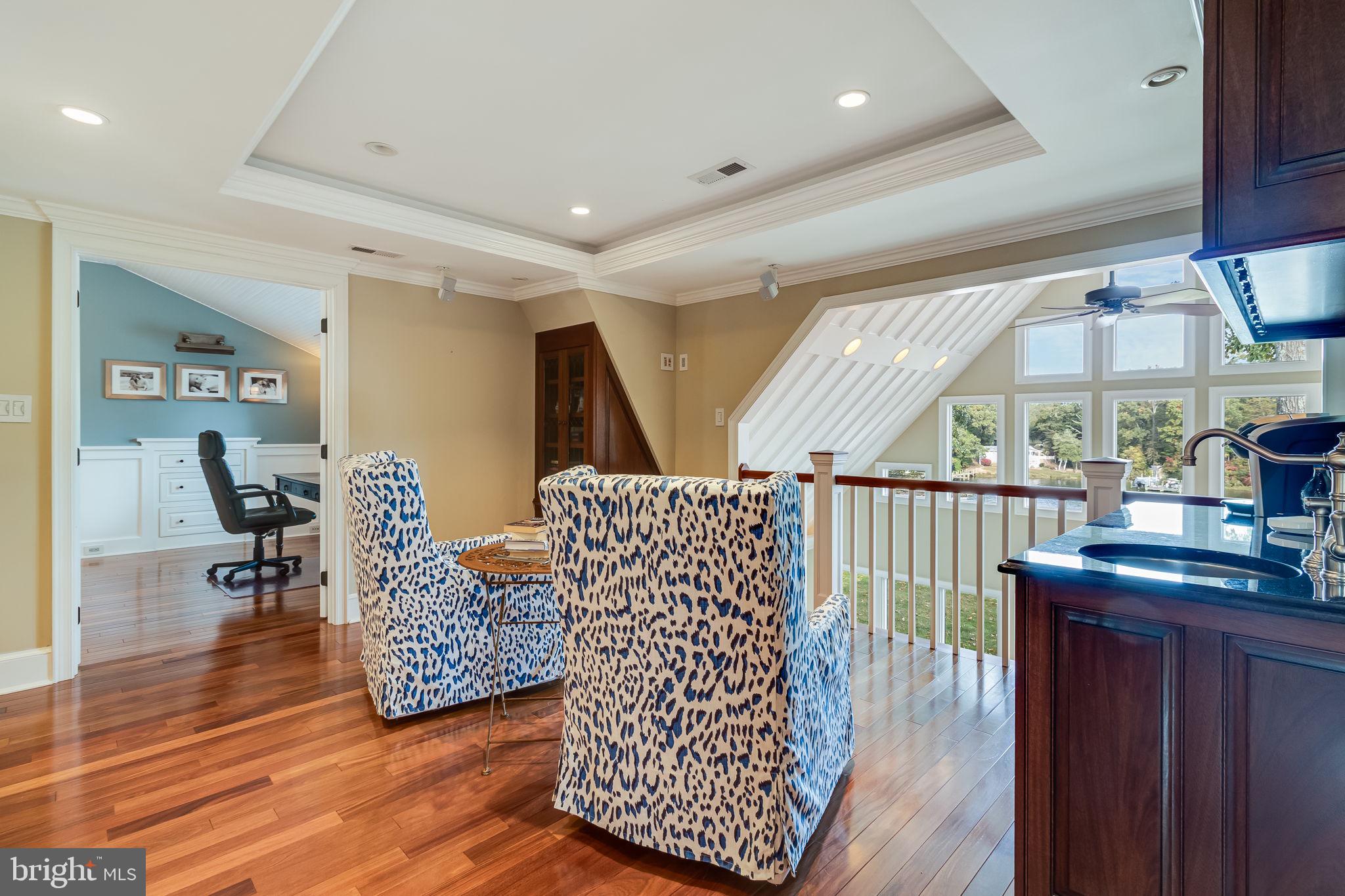 HOLLYWOOD - Residential