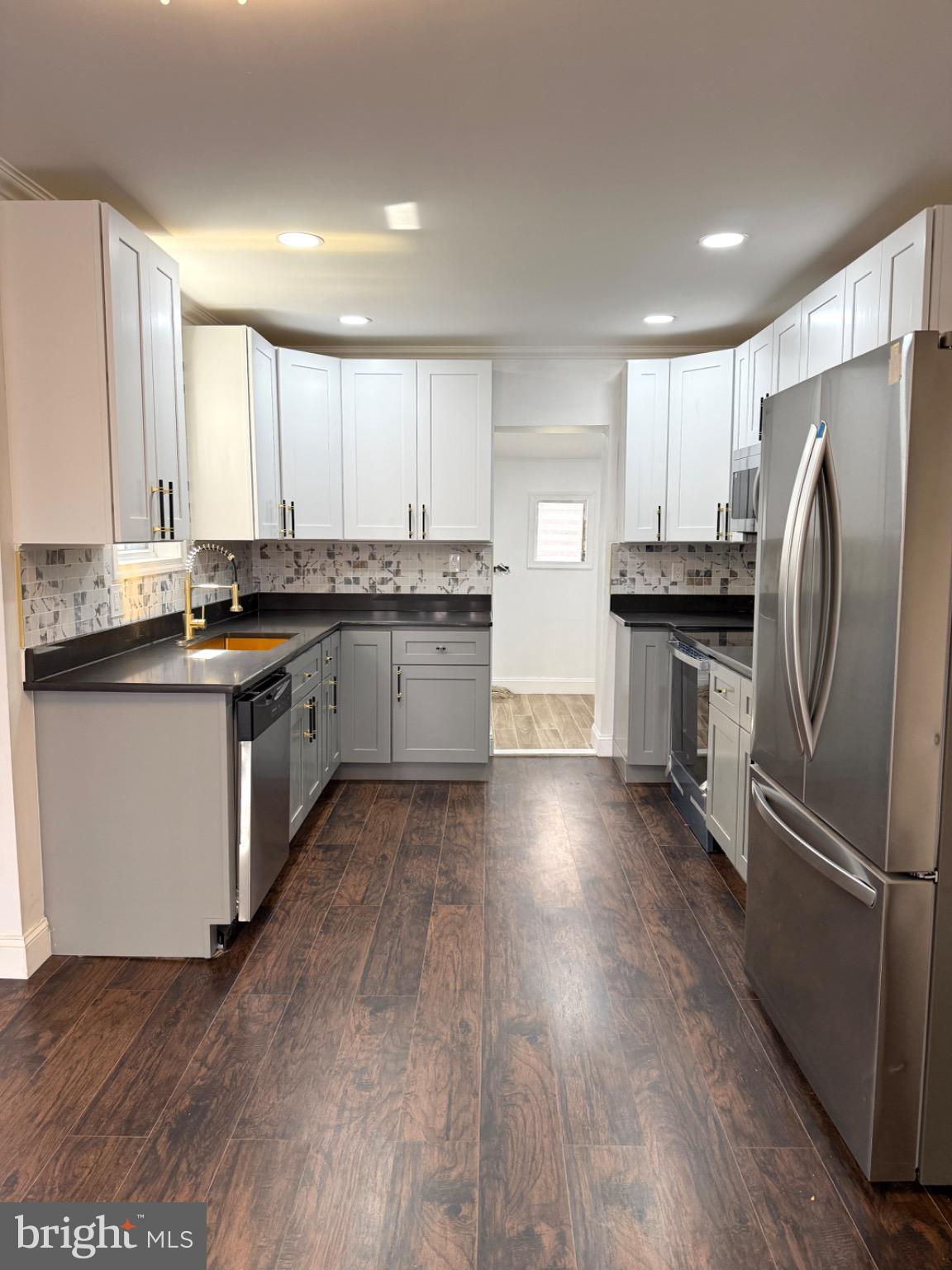 WEST OAK LANE - Residential