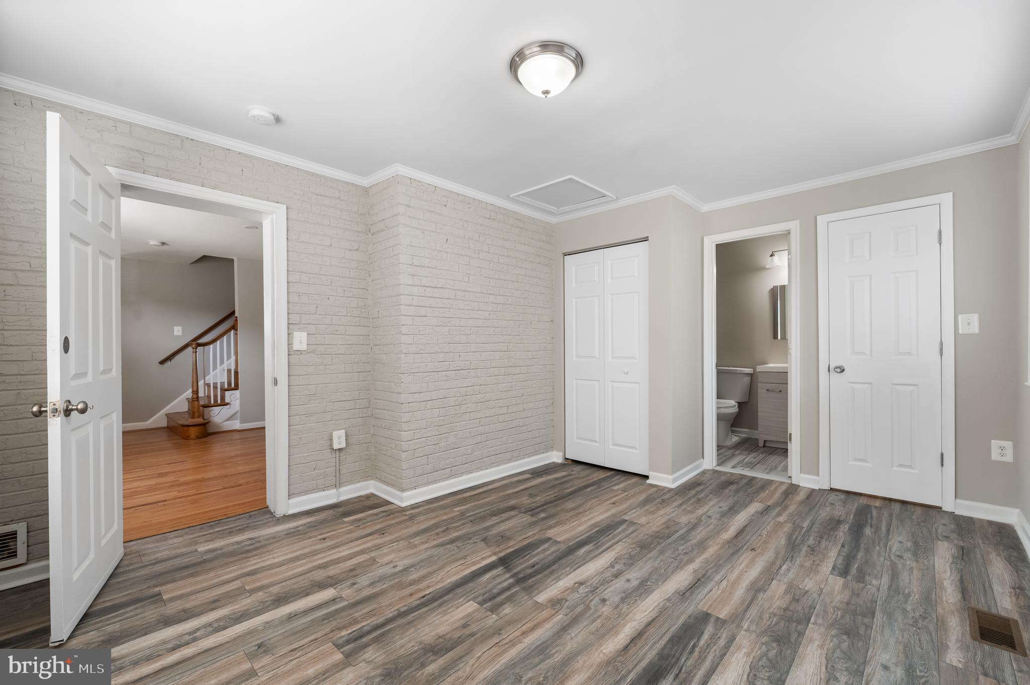 NEW HAMPSHIRE ESTATES - Residential