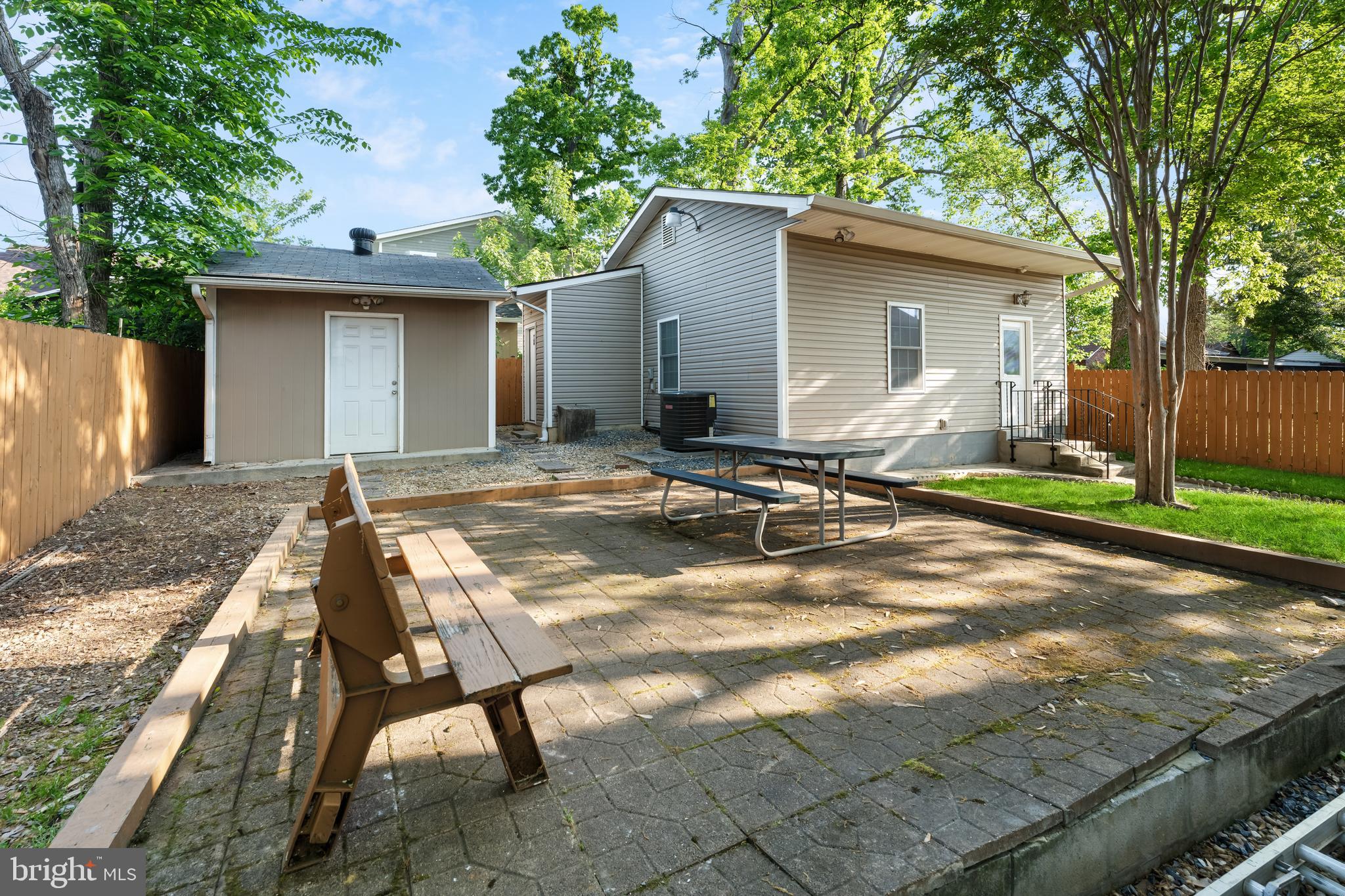 NEW HAMPSHIRE ESTATES - Residential