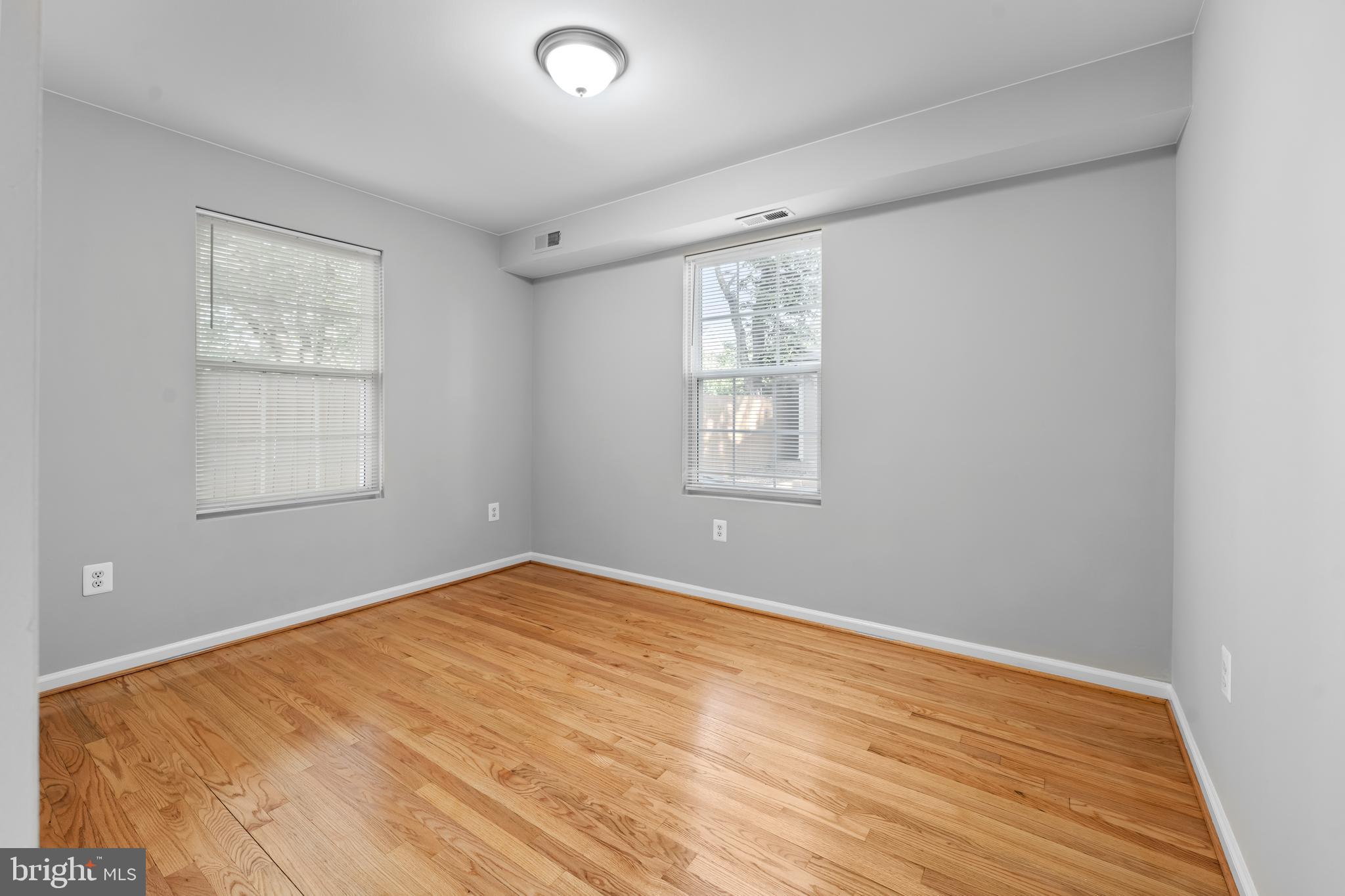 NEW HAMPSHIRE ESTATES - Residential