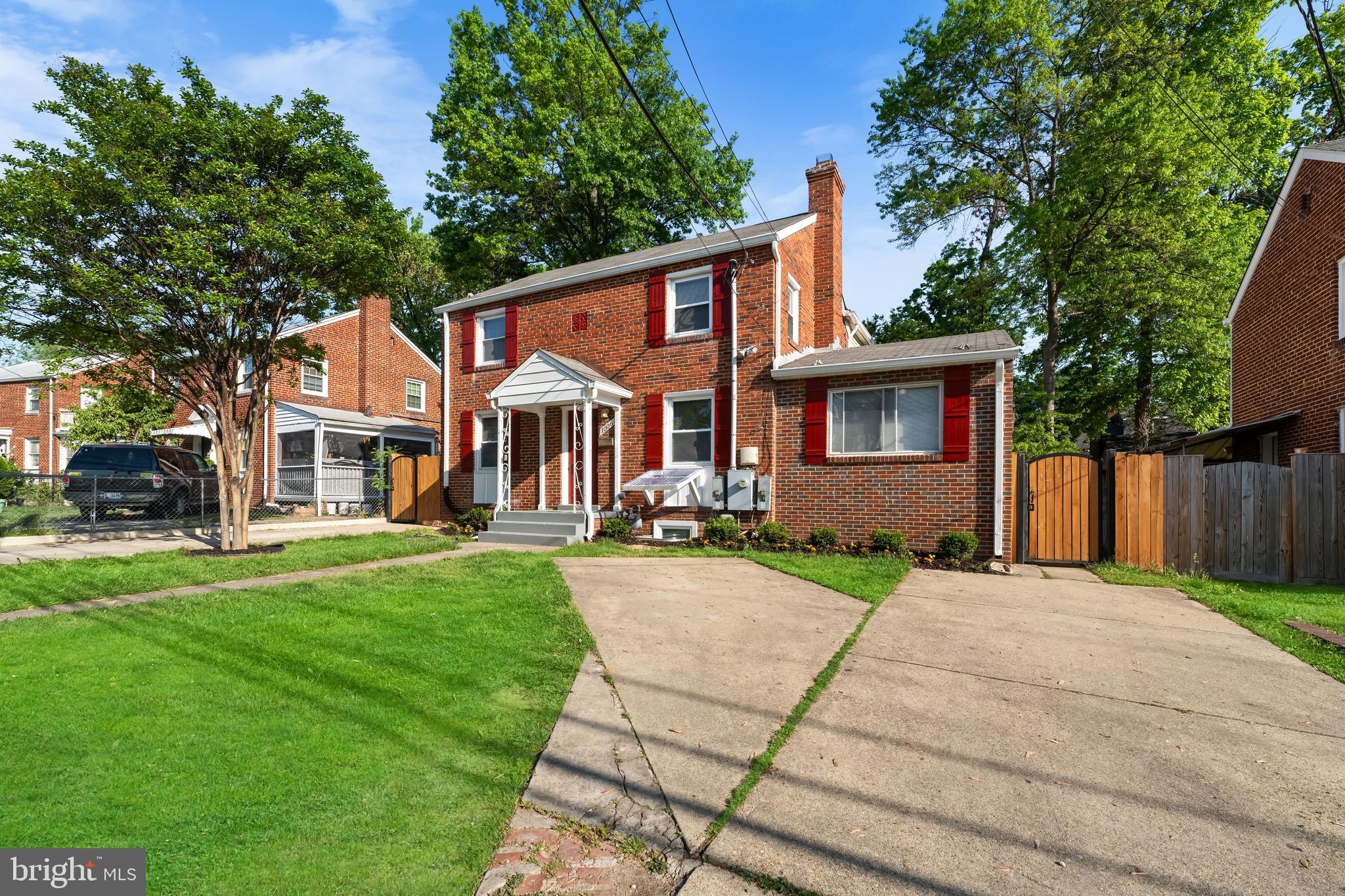 NEW HAMPSHIRE ESTATES - Residential