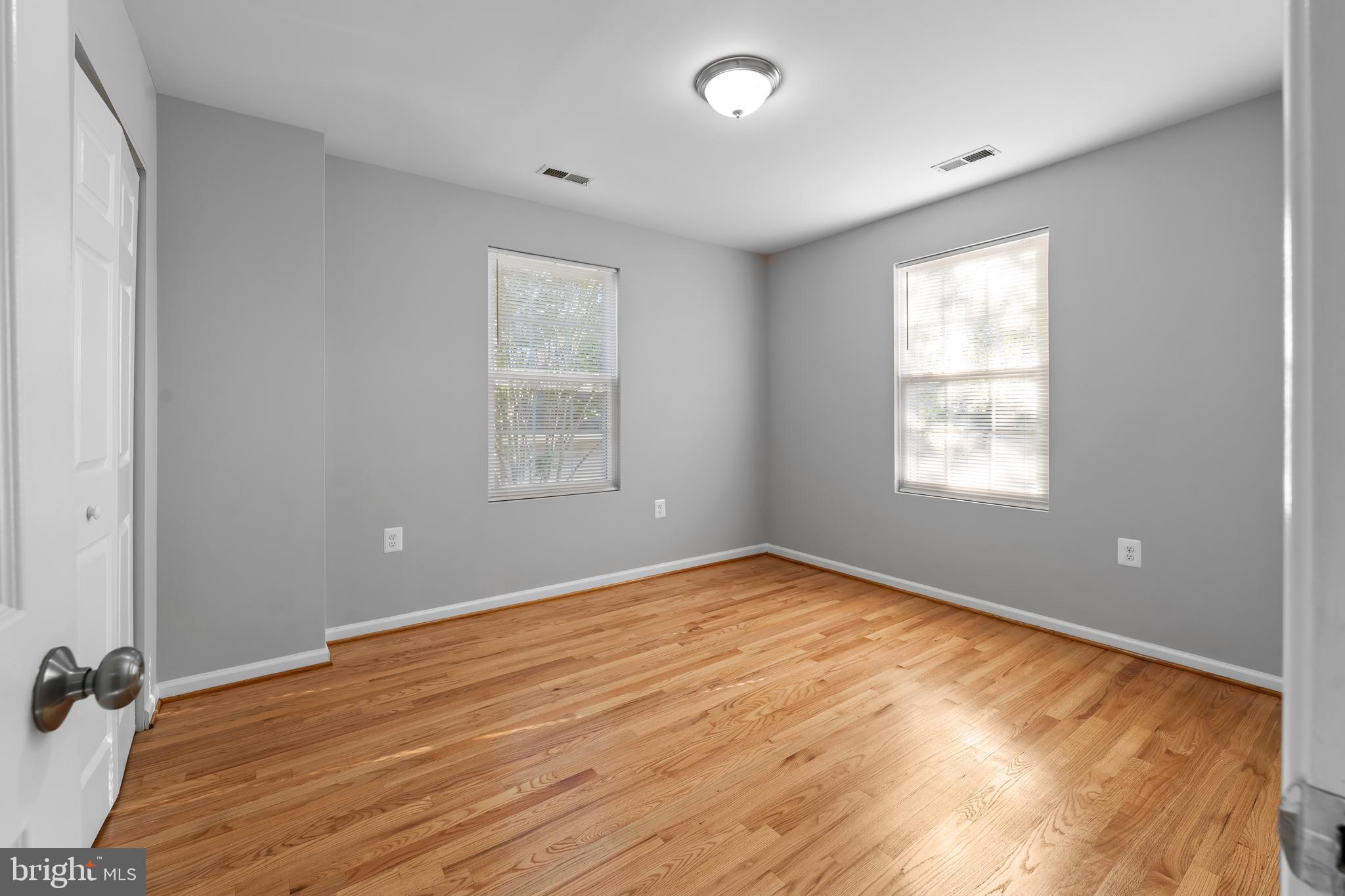 NEW HAMPSHIRE ESTATES - Residential