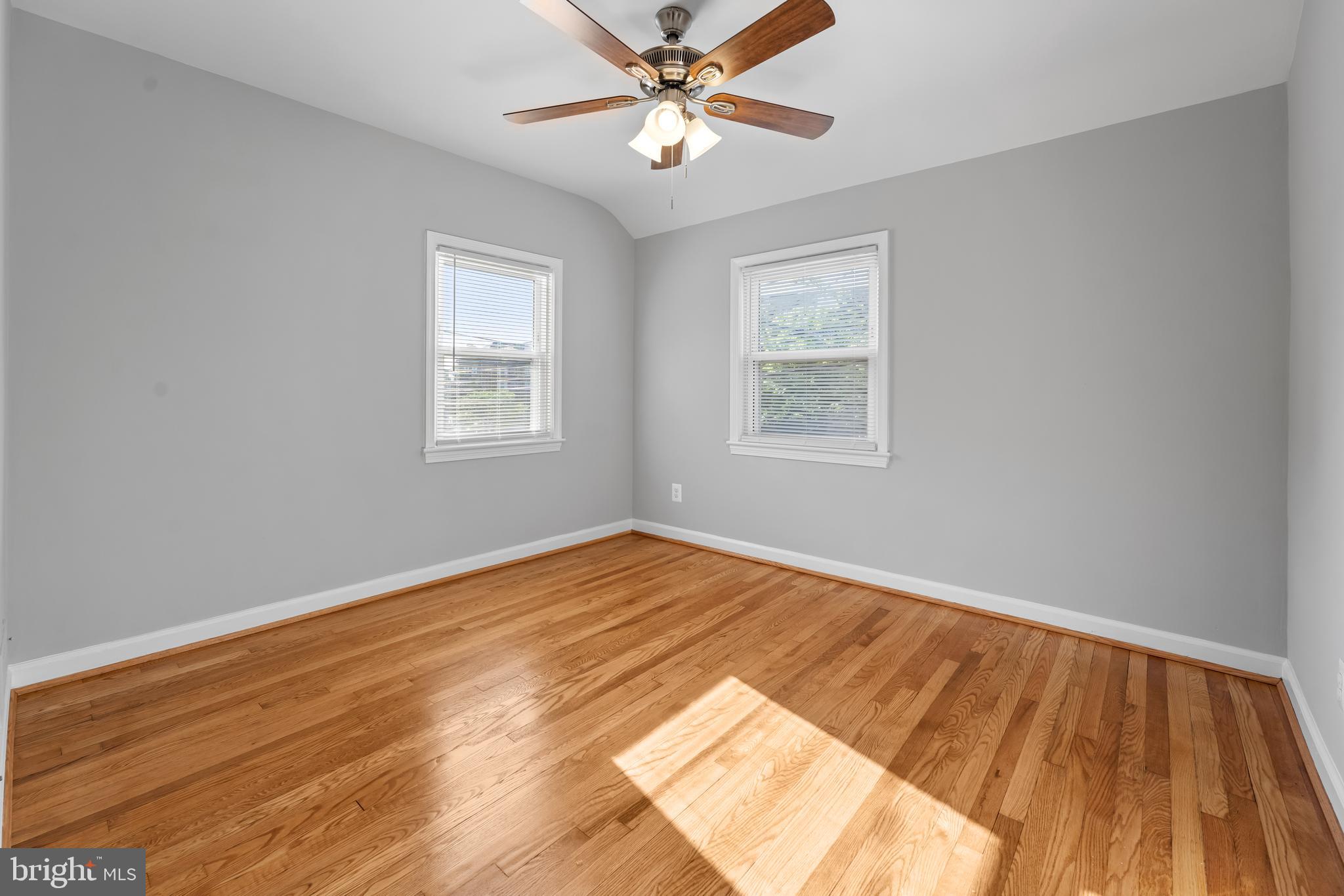 NEW HAMPSHIRE ESTATES - Residential