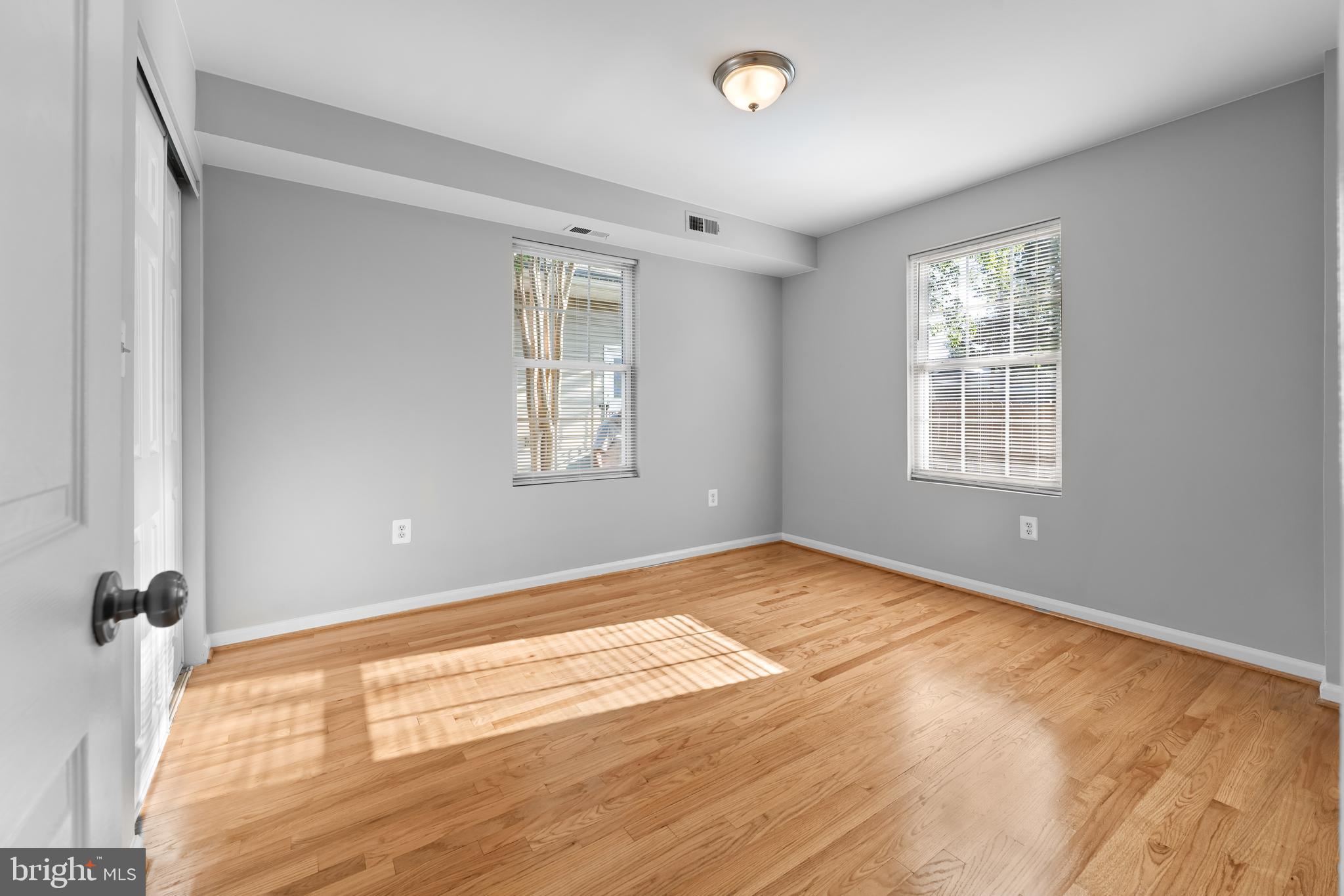 NEW HAMPSHIRE ESTATES - Residential