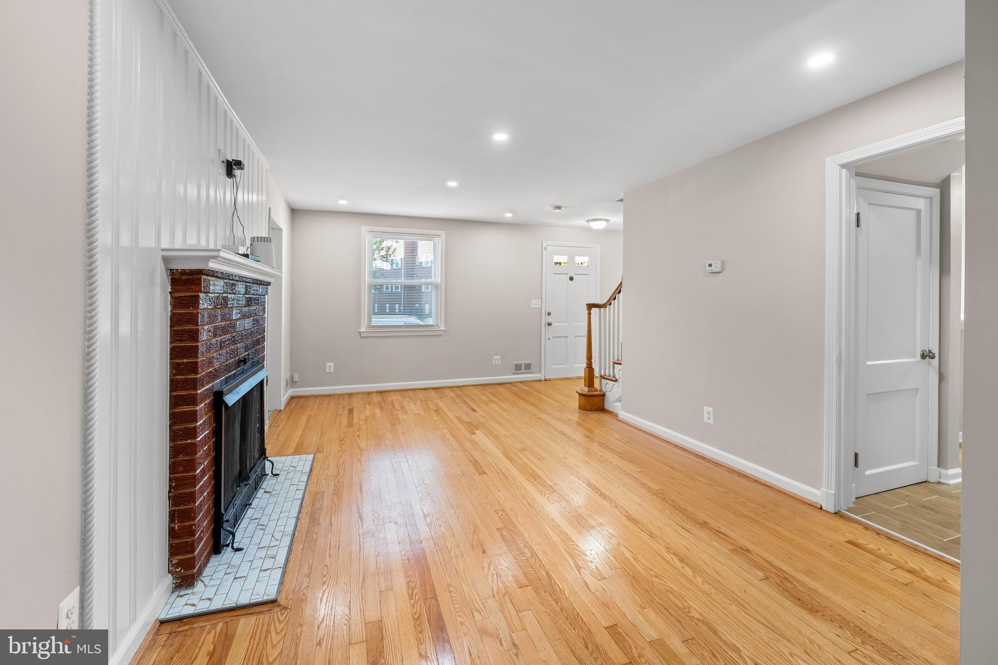 NEW HAMPSHIRE ESTATES - Residential