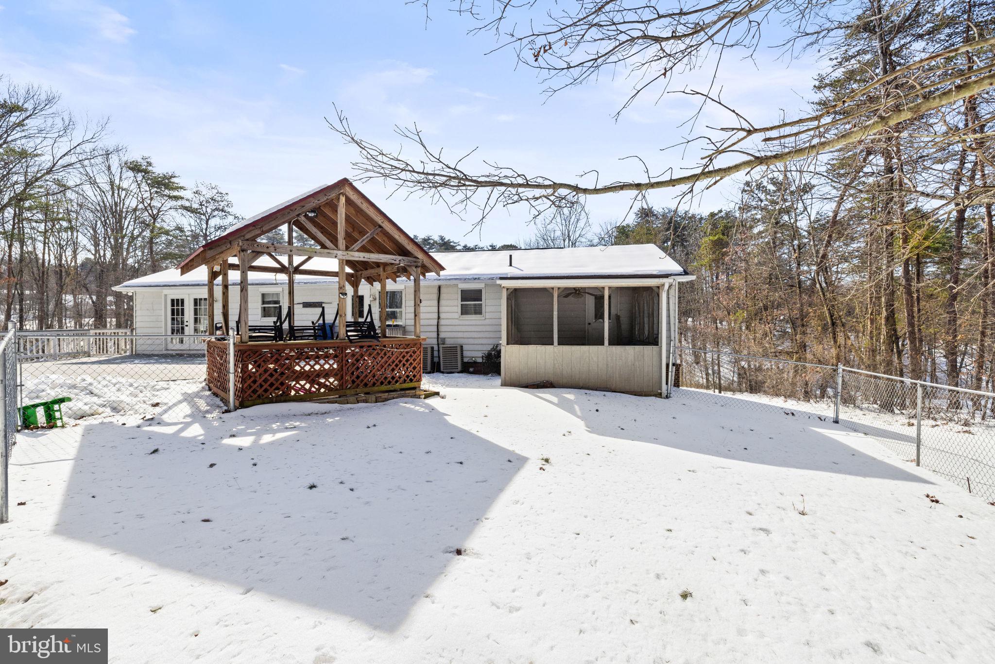 SHIRLEY FARMS - Residential