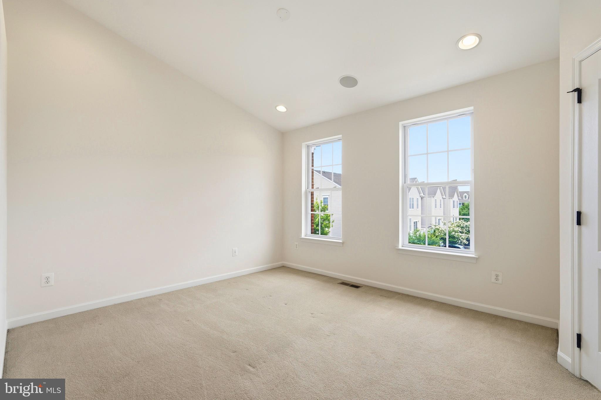 AMBERLEA AT SOUTH RIDING - Residential
