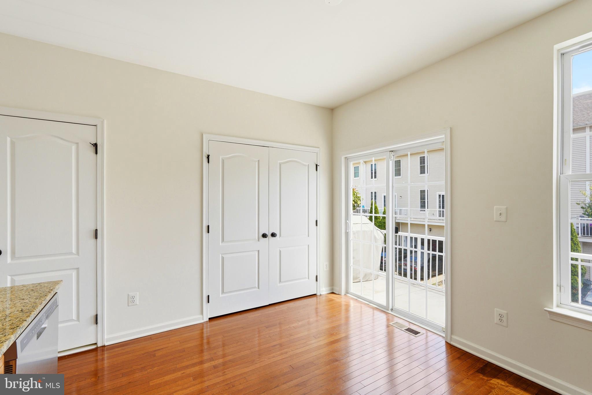 AMBERLEA AT SOUTH RIDING - Residential