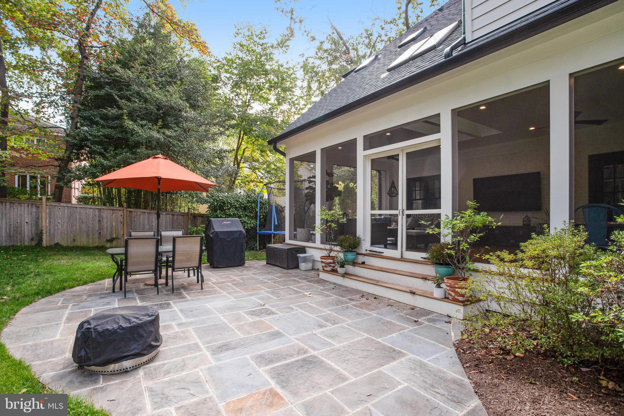 BROADMONT - Residential