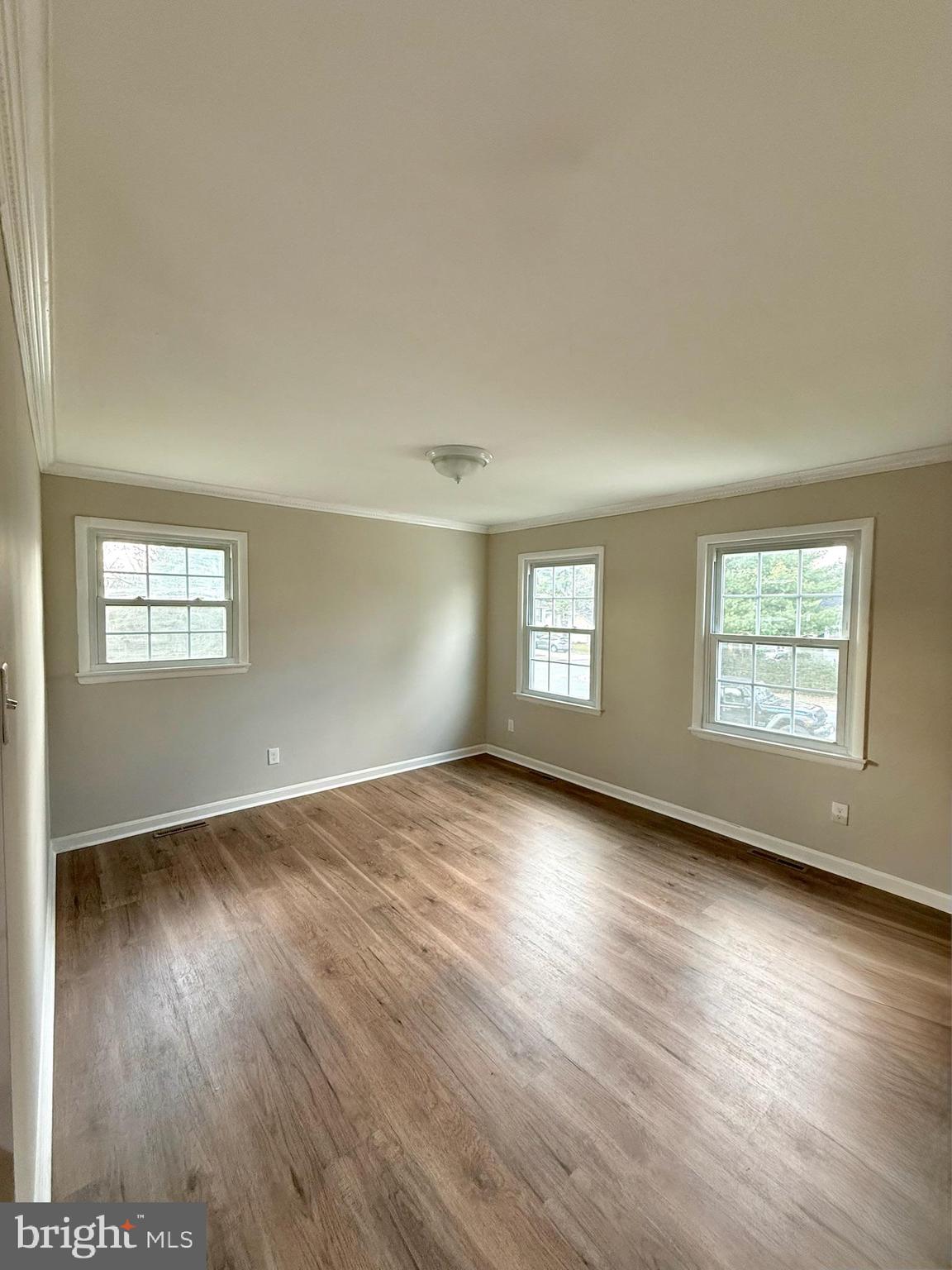CATONSVILLE MANOR - Residential