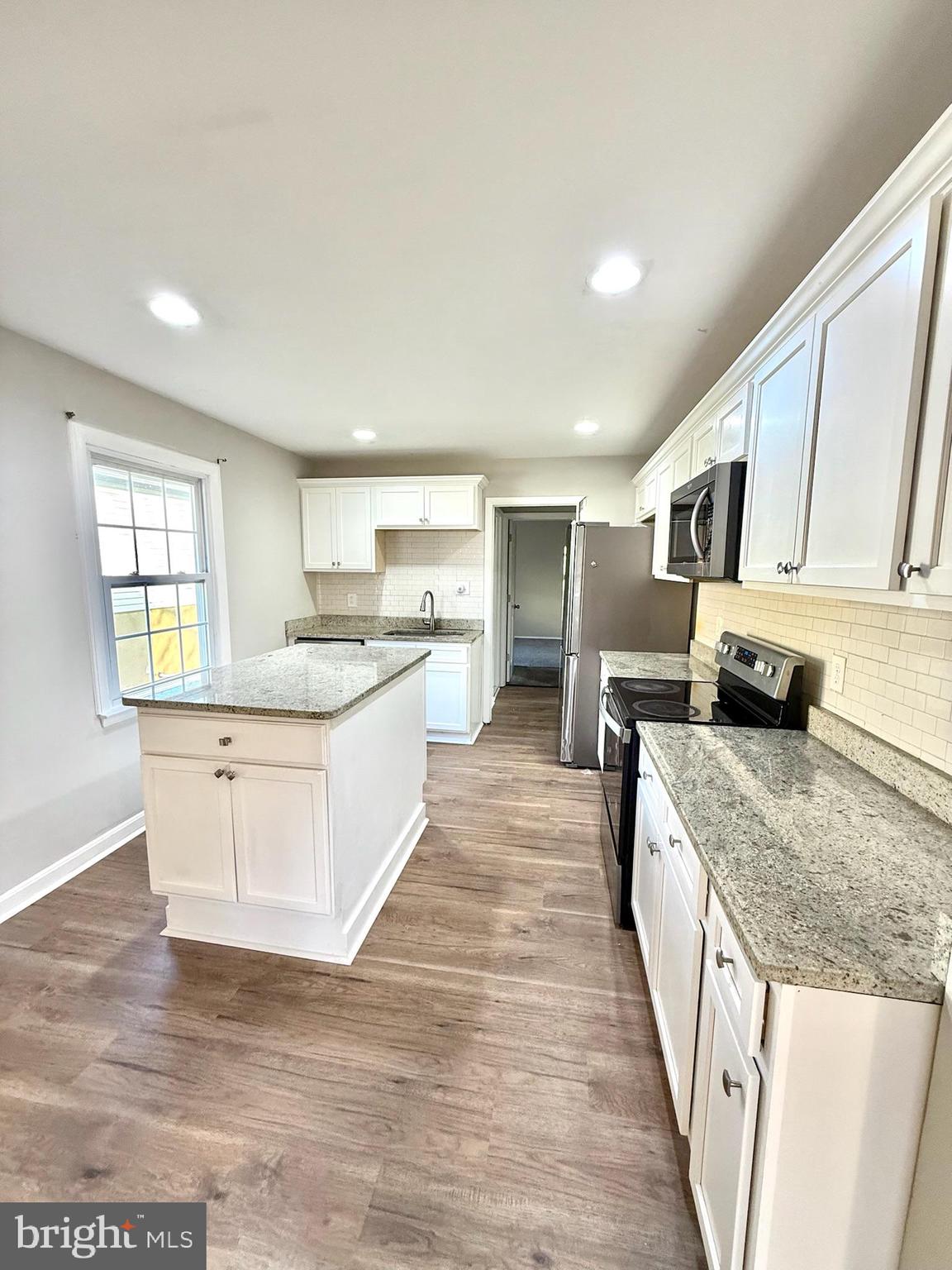 CATONSVILLE MANOR - Residential