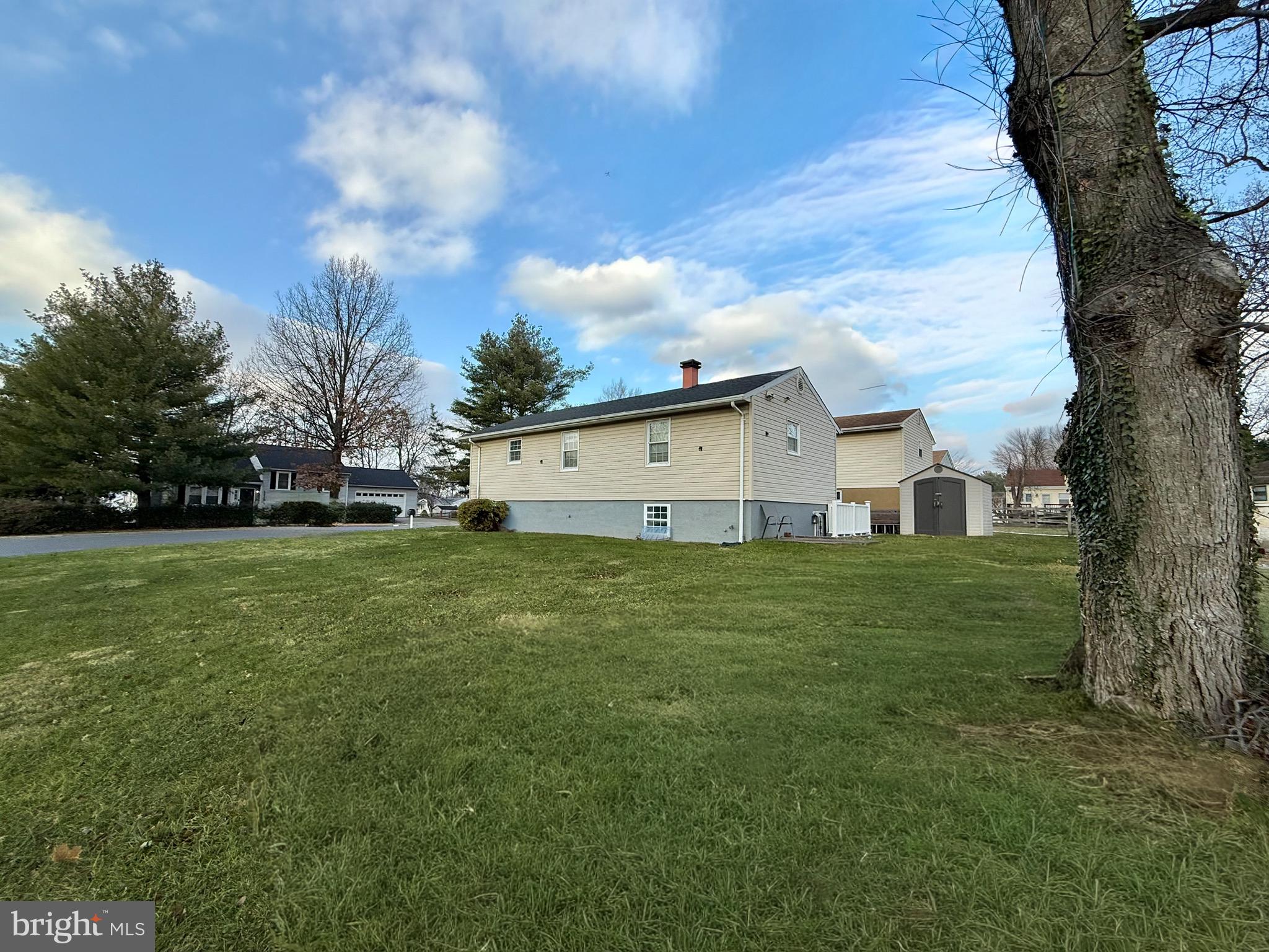 CATONSVILLE MANOR - Residential