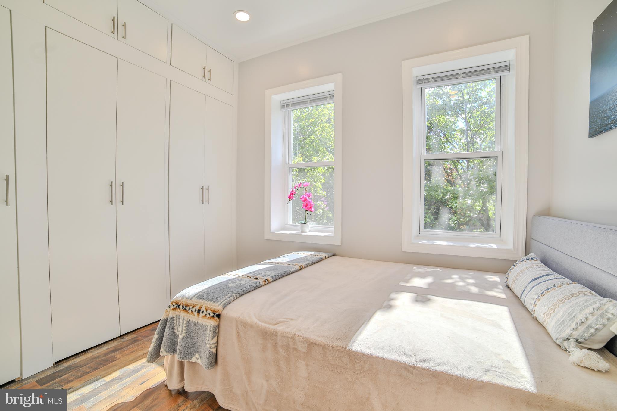 WASHINGTON SQ WEST - Residential