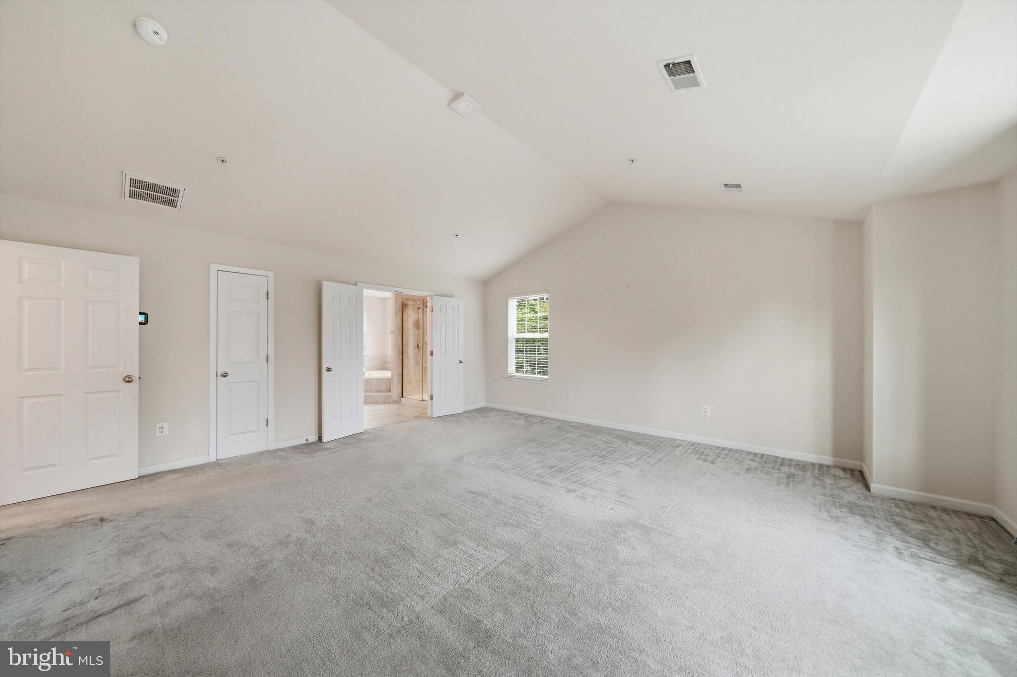 THE MEADOWS - Residential