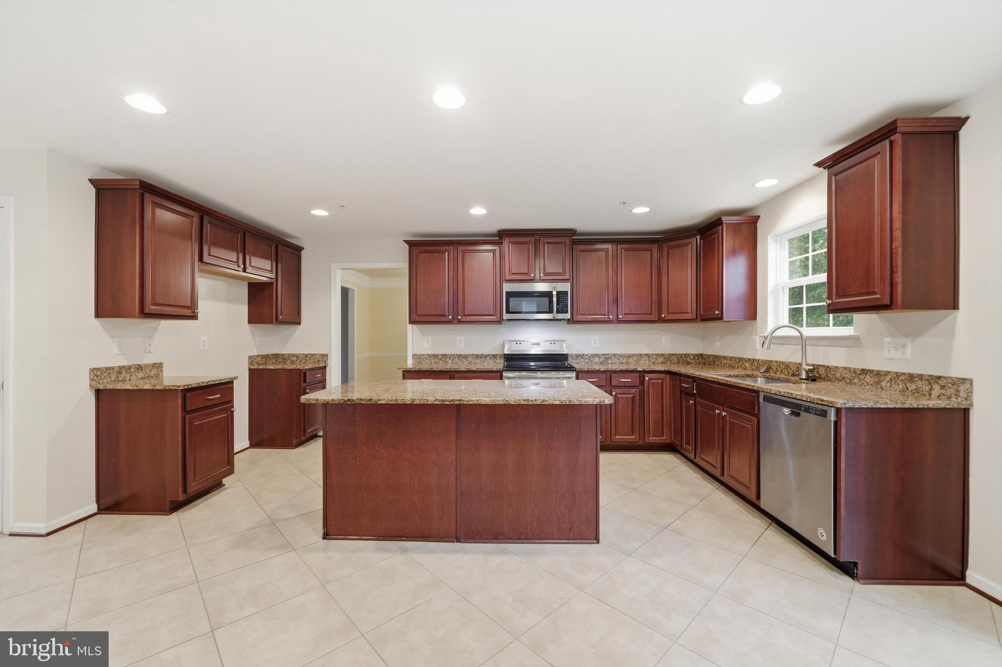 THE MEADOWS - Residential