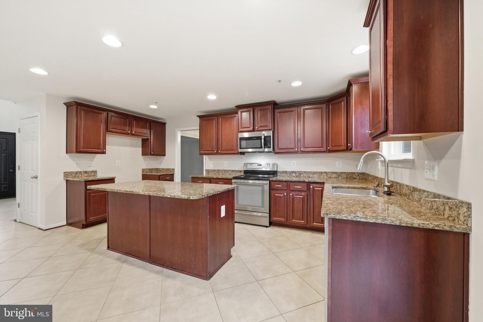 THE MEADOWS - Residential