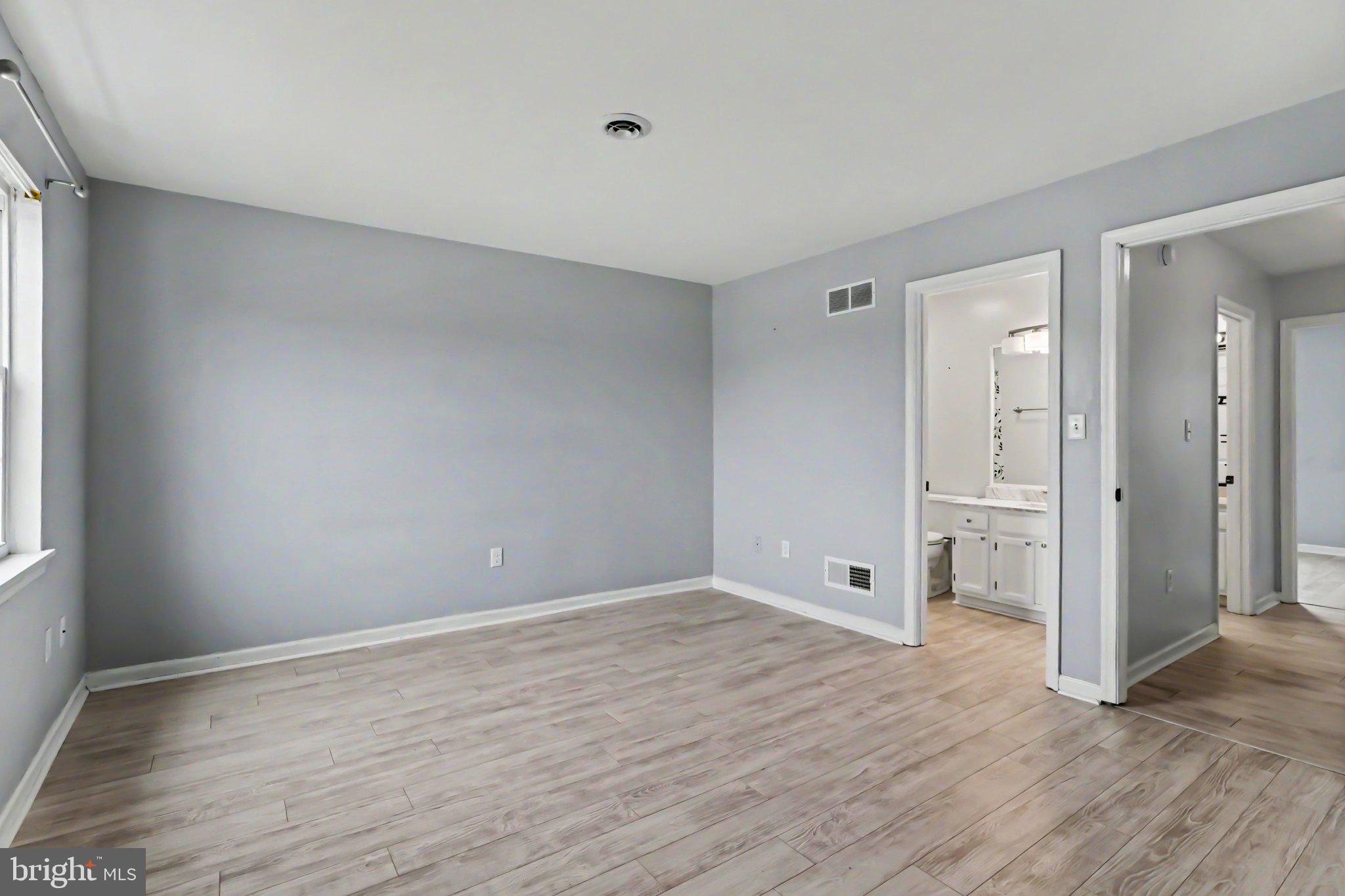WALNUT VILLAS - Residential