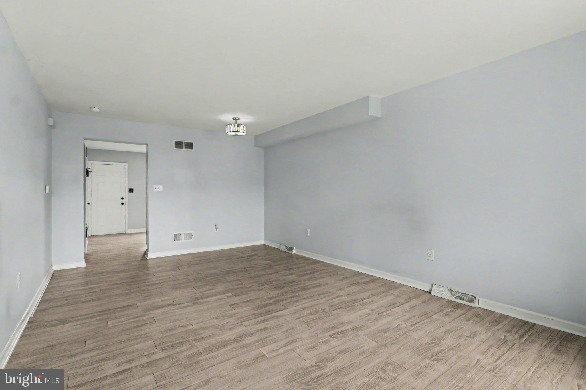 WALNUT VILLAS - Residential