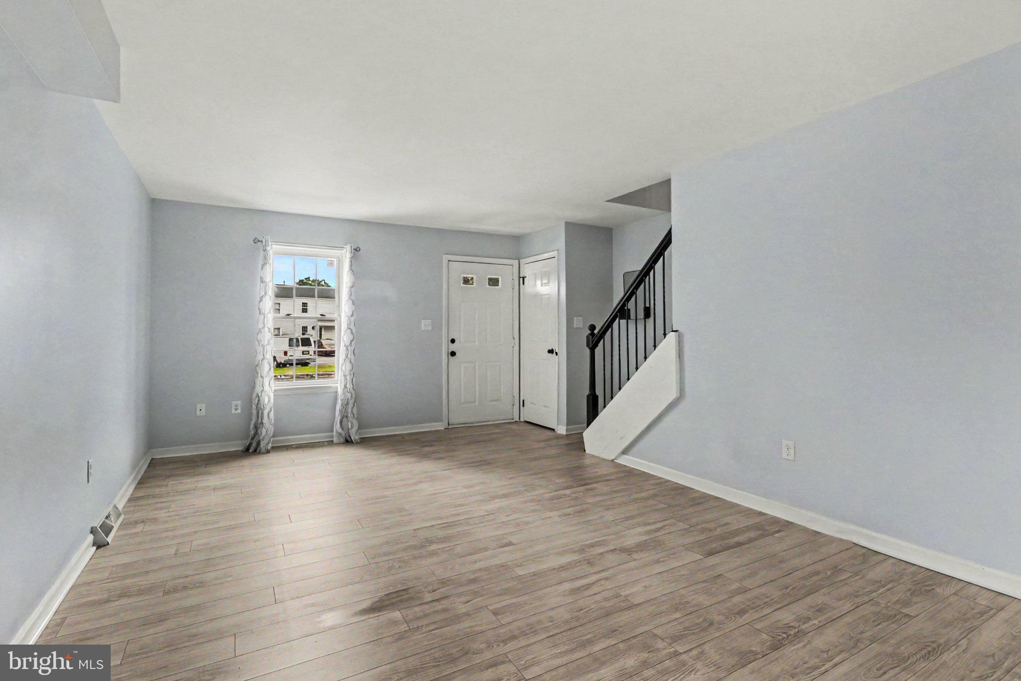 WALNUT VILLAS - Residential