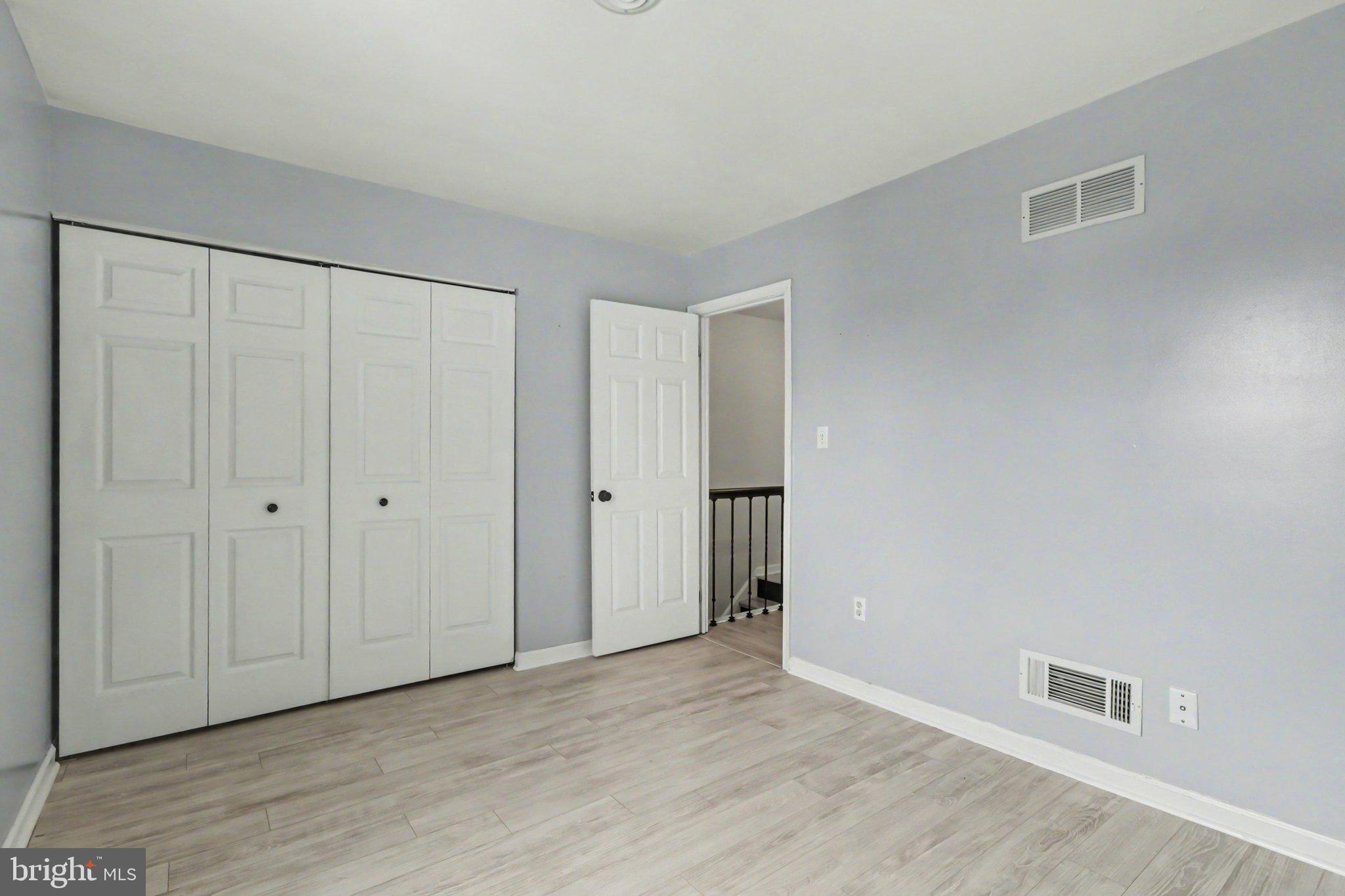 WALNUT VILLAS - Residential