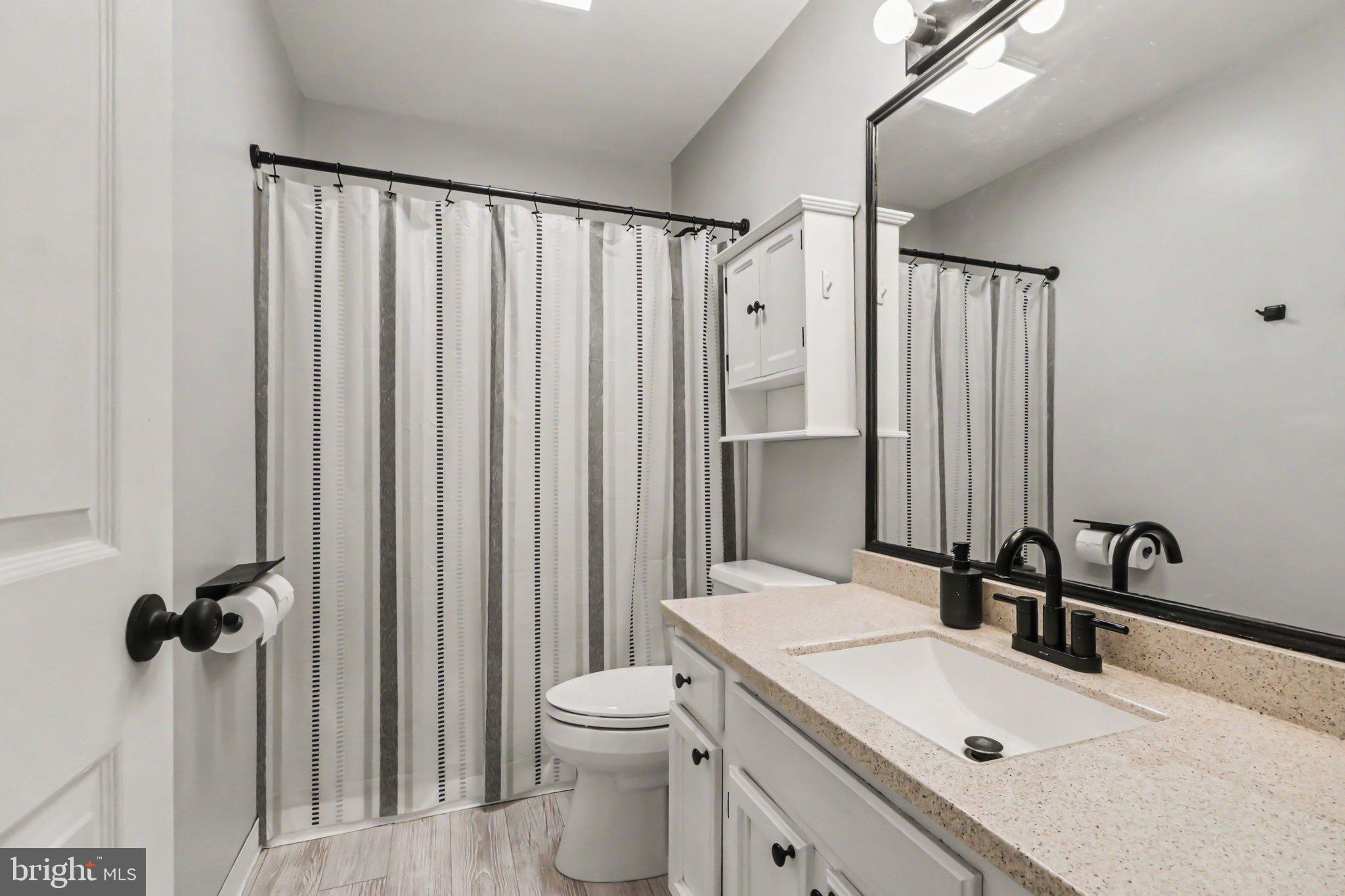 WALNUT VILLAS - Residential