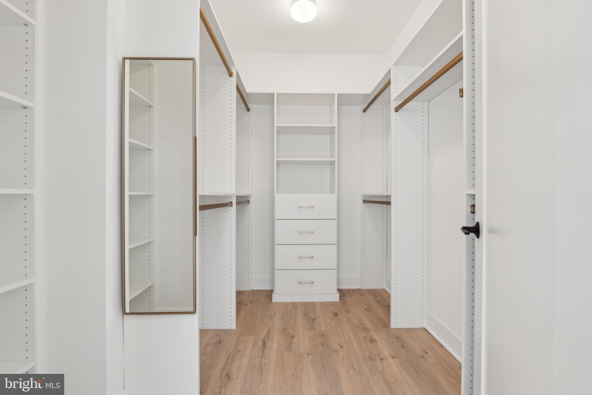 TYSONS RIDGE - Residential Lease
