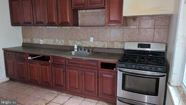 PHILADELPHIA (SOUTHWEST) - Residential