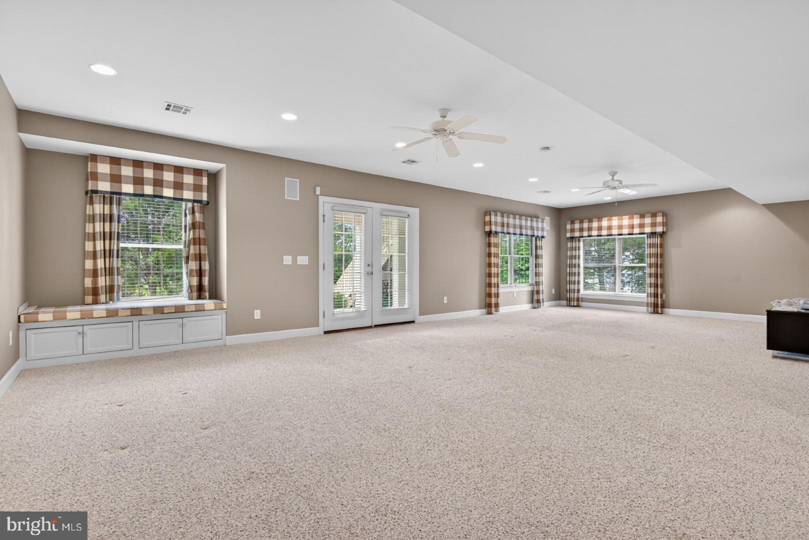 STONE CREEK - Residential