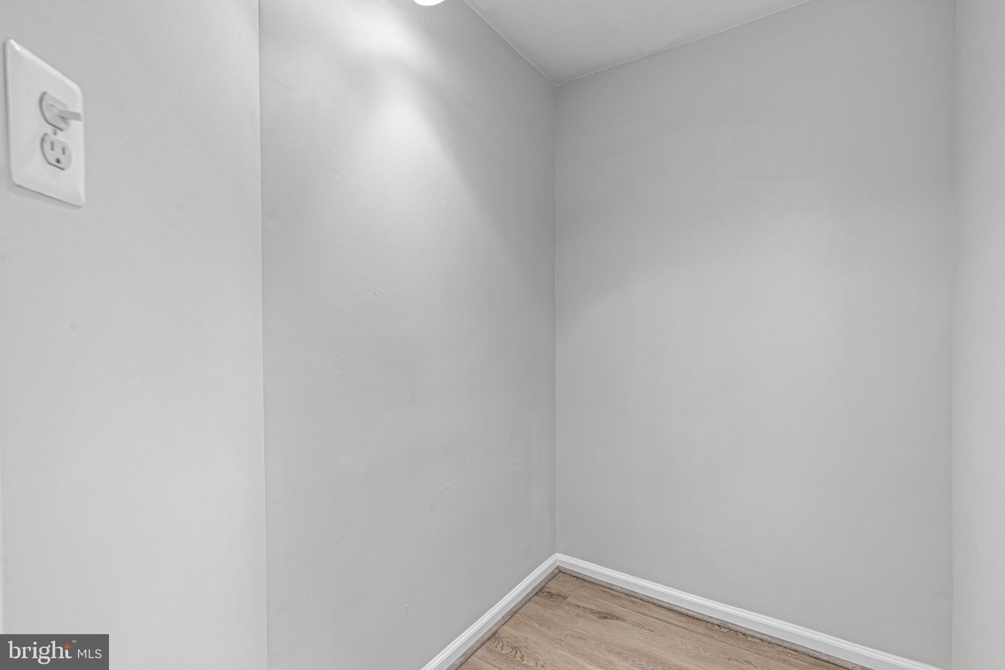 METRO PLACE AT DUNN LORING - Residential Lease