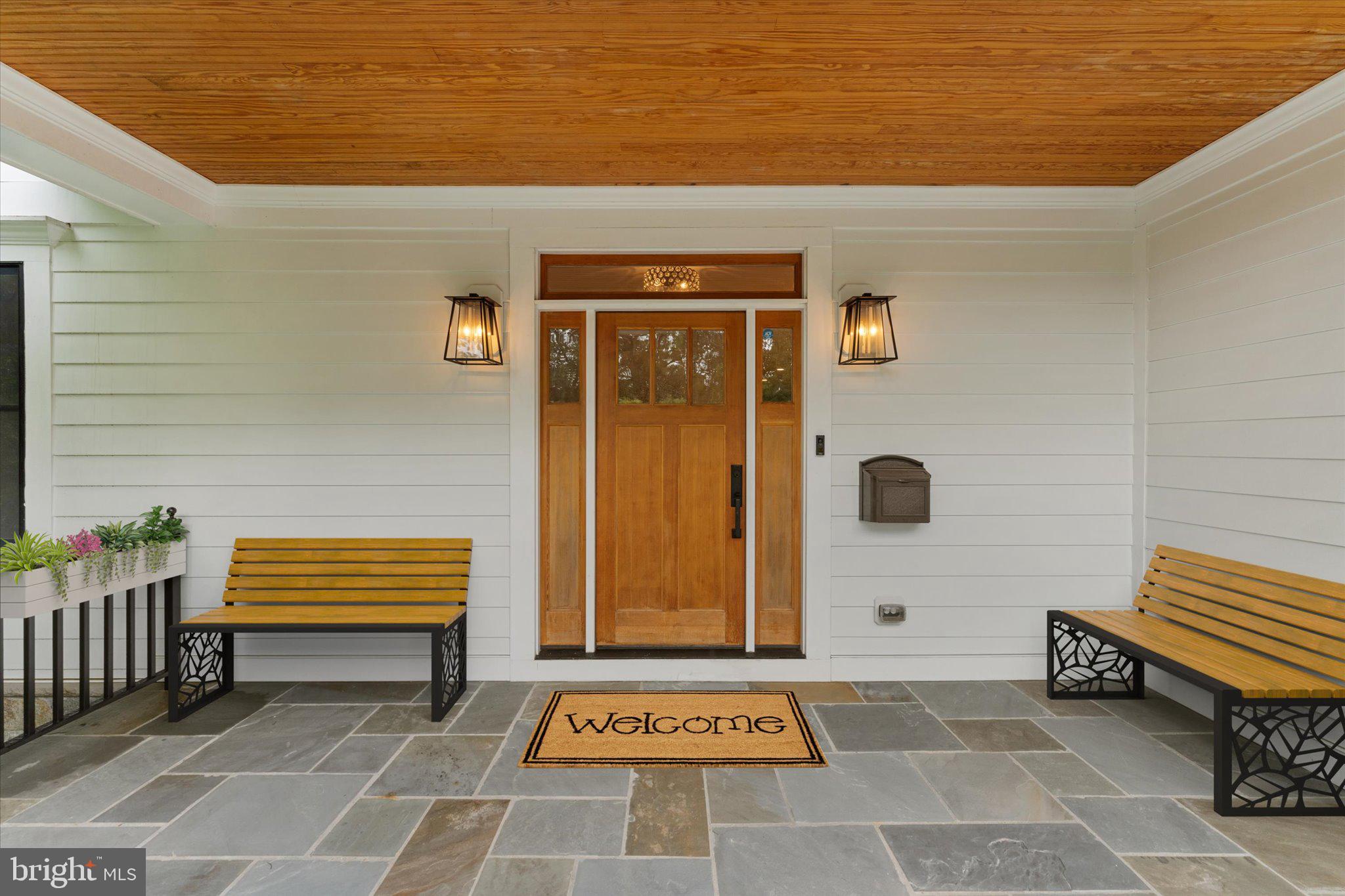 GOLF CLUB MANOR - Residential