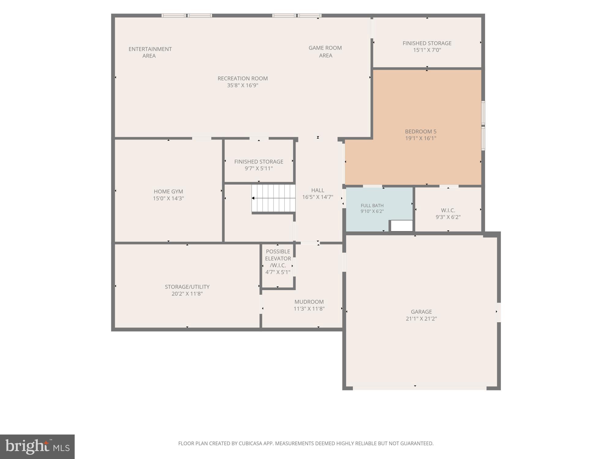 GOLF CLUB MANOR - Residential
