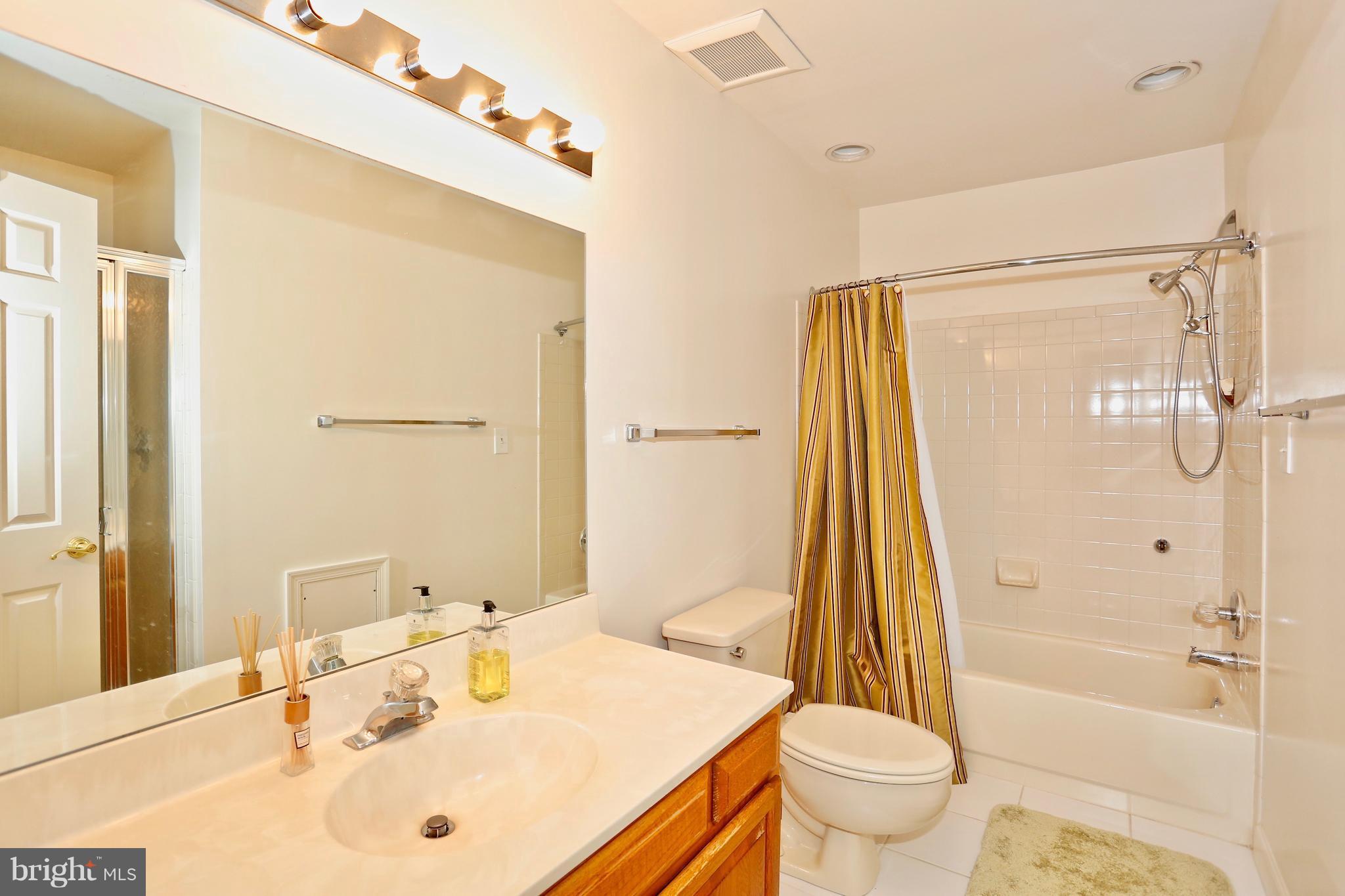 WOODMONT PLACE - Residential Lease