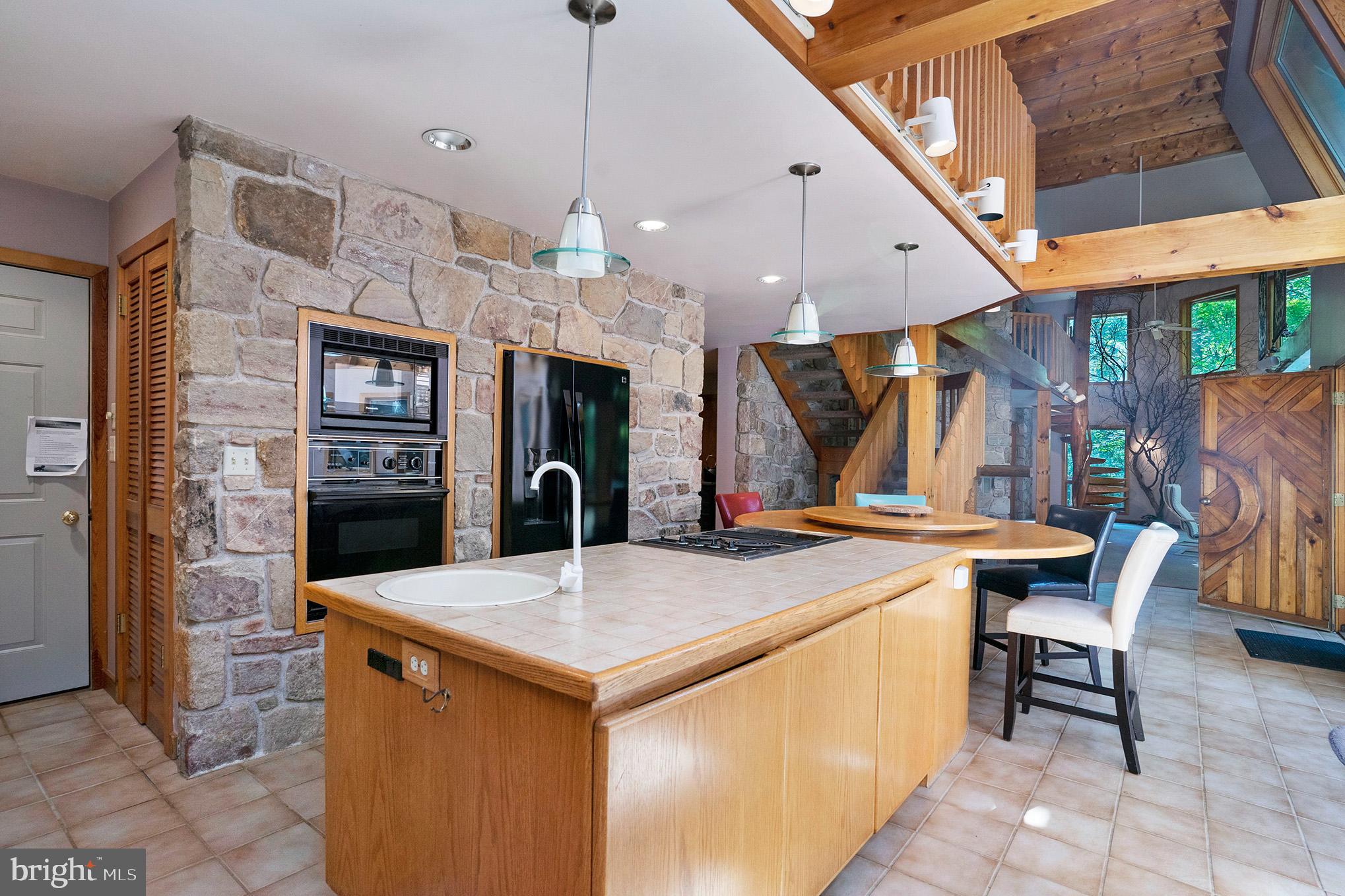 VALLEY FORGE MTN - Residential