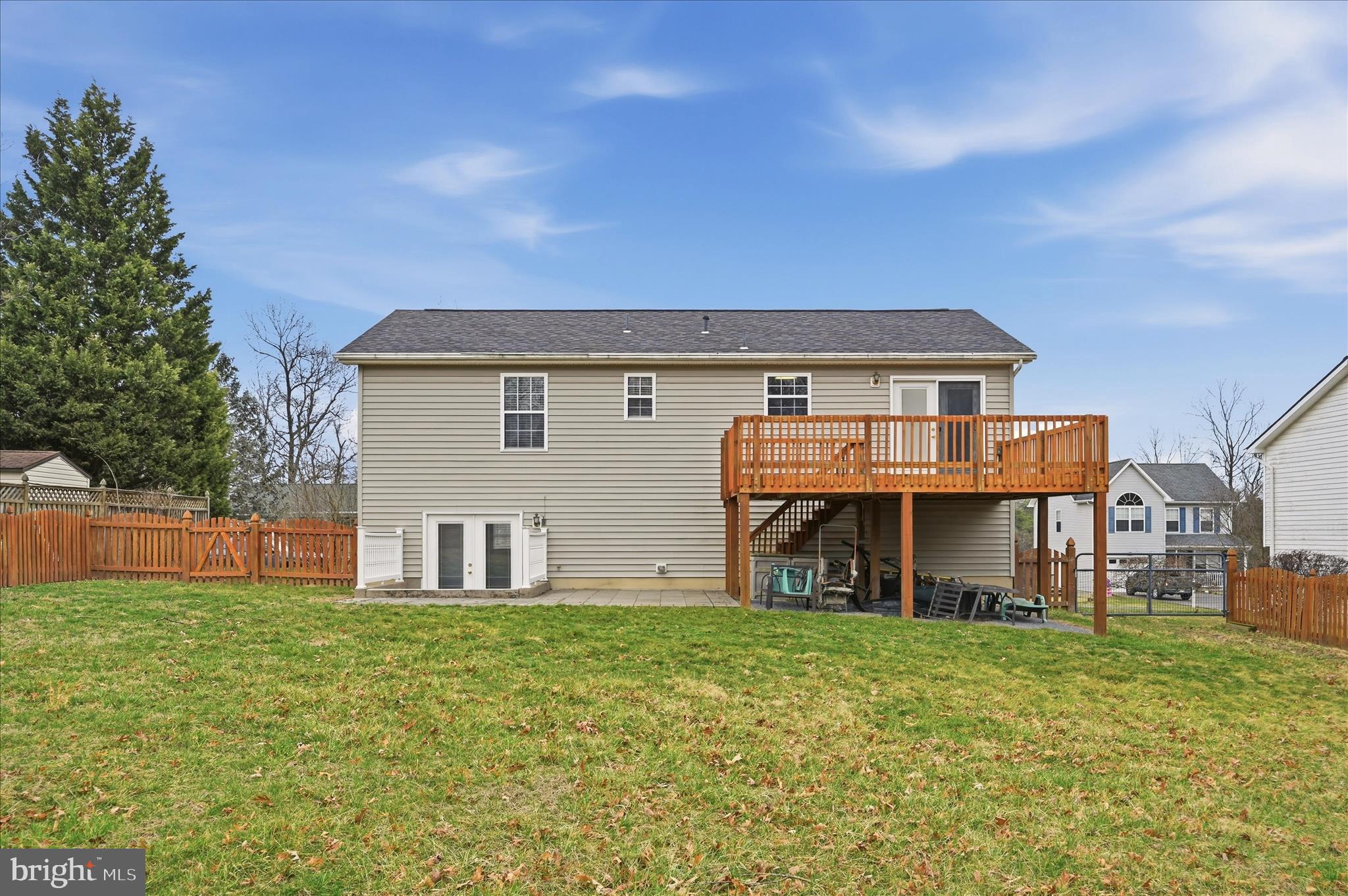 DOUGLAS OAKS - Residential