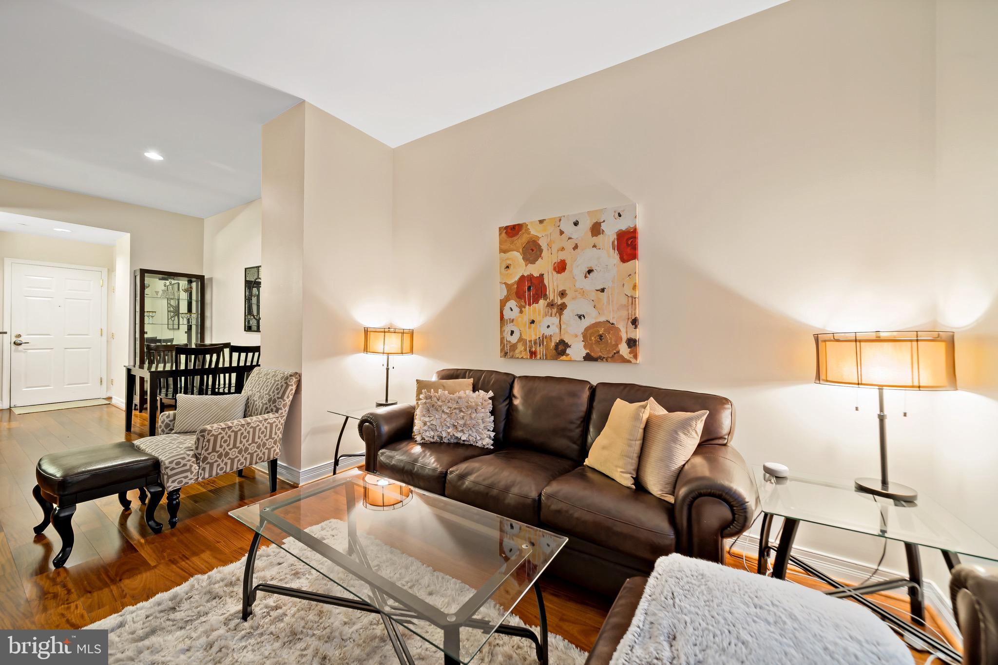 LOGAN SQUARE - Residential Lease