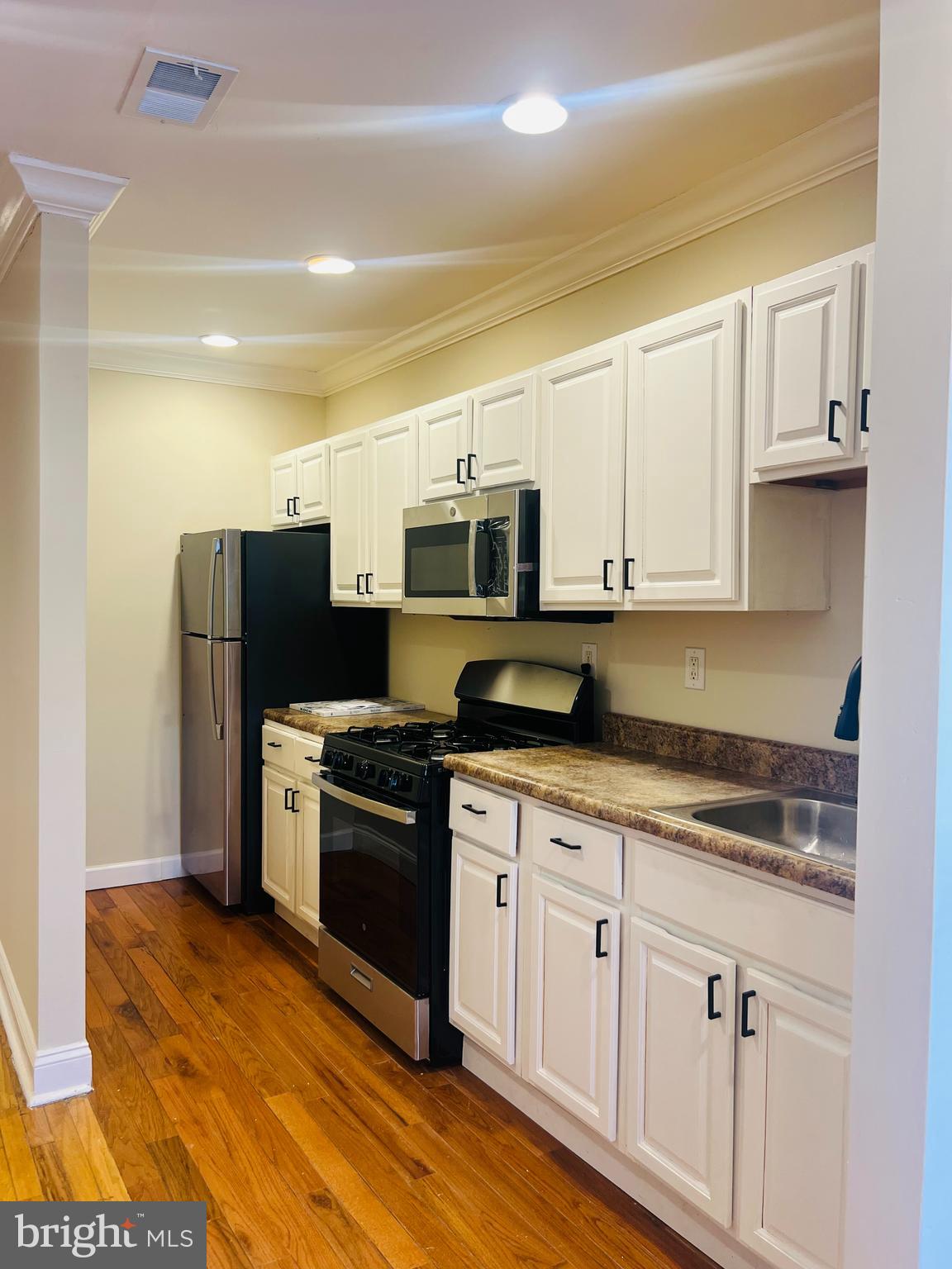 OVERBROOK - Residential Lease