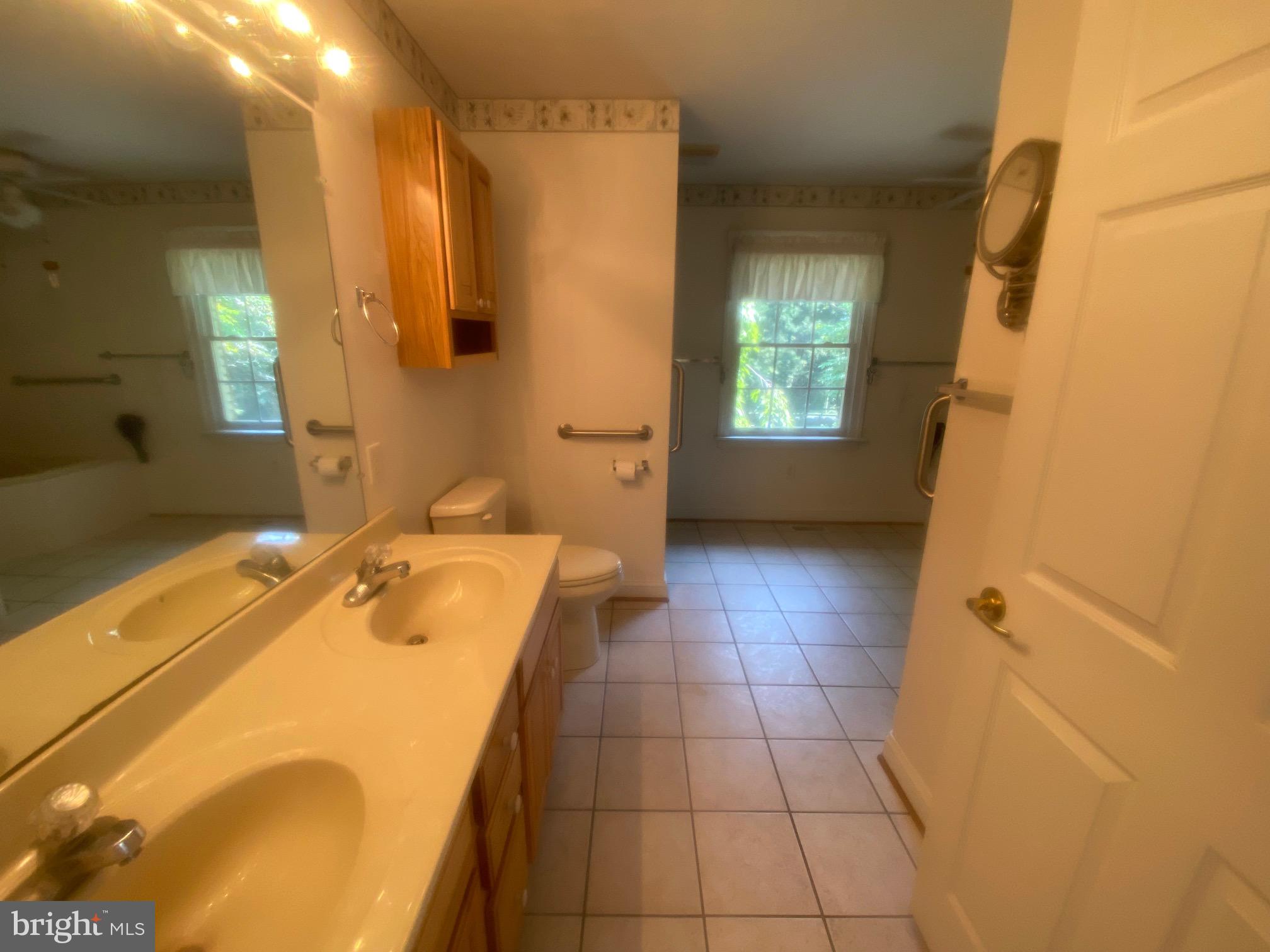 OAK HILL - Residential