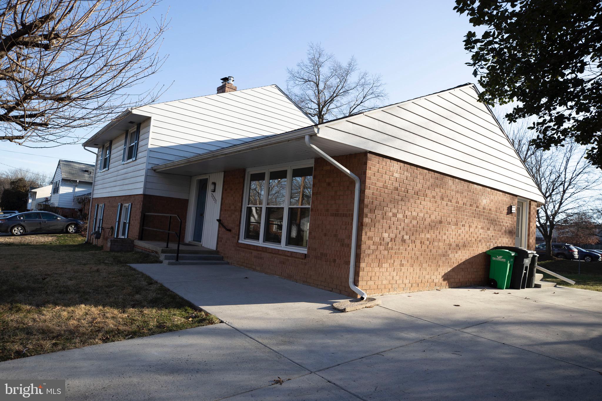 CALVERTON - Residential