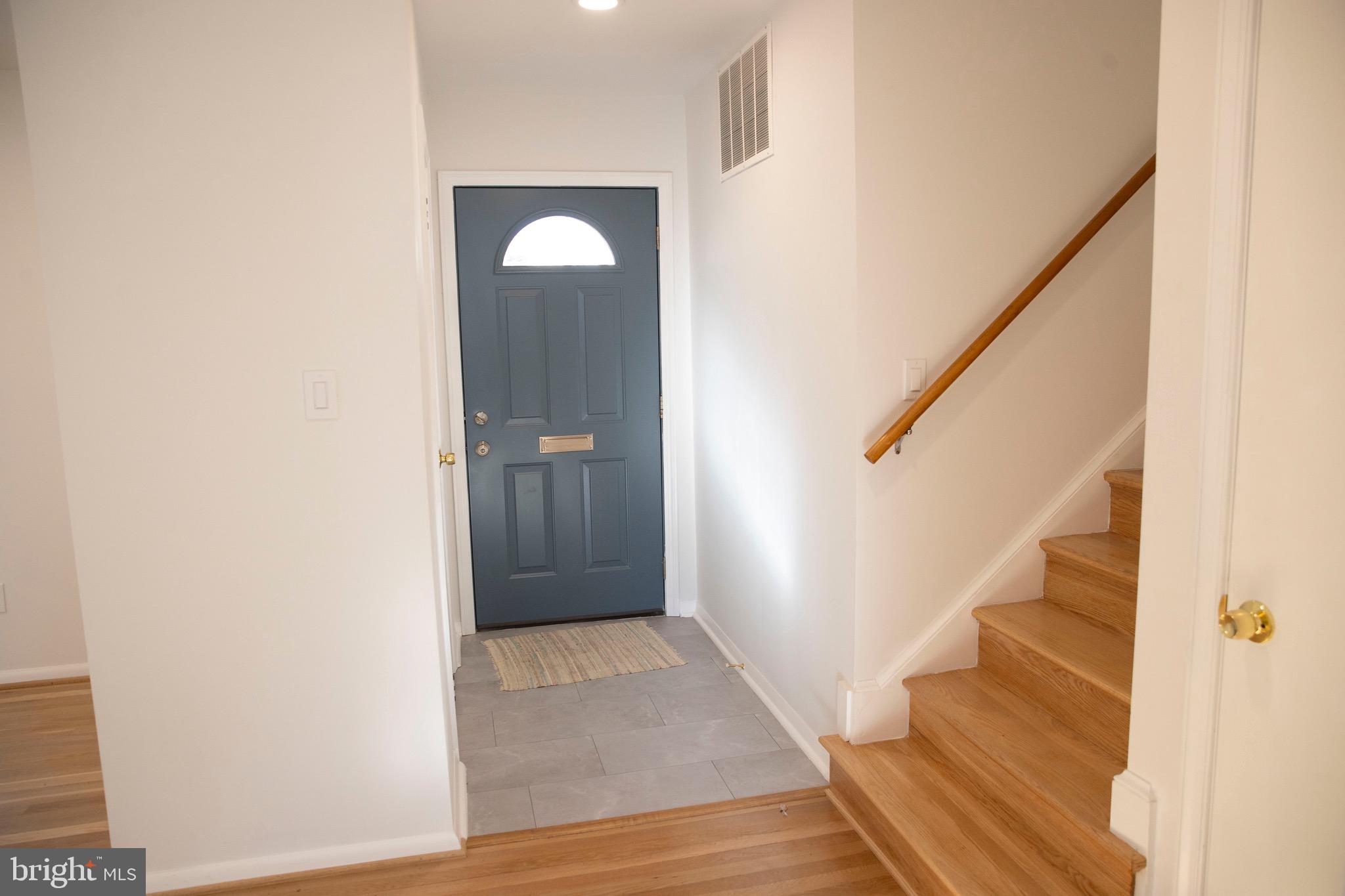 CALVERTON - Residential