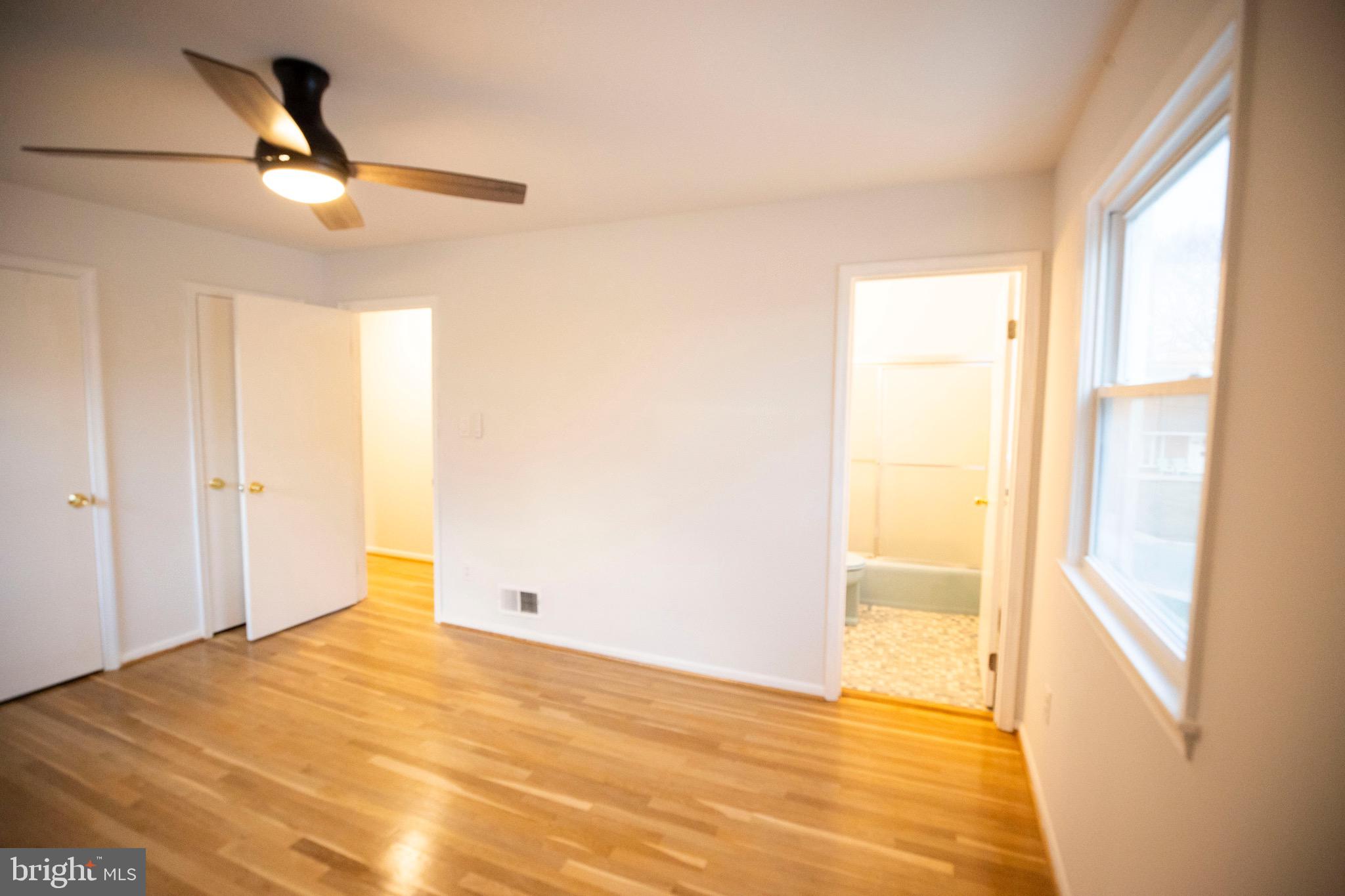 CALVERTON - Residential