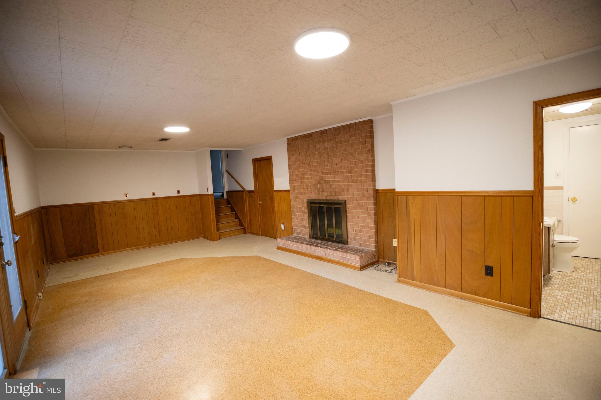 CALVERTON - Residential
