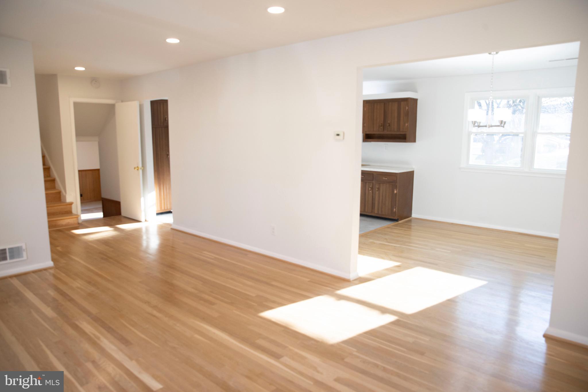 CALVERTON - Residential