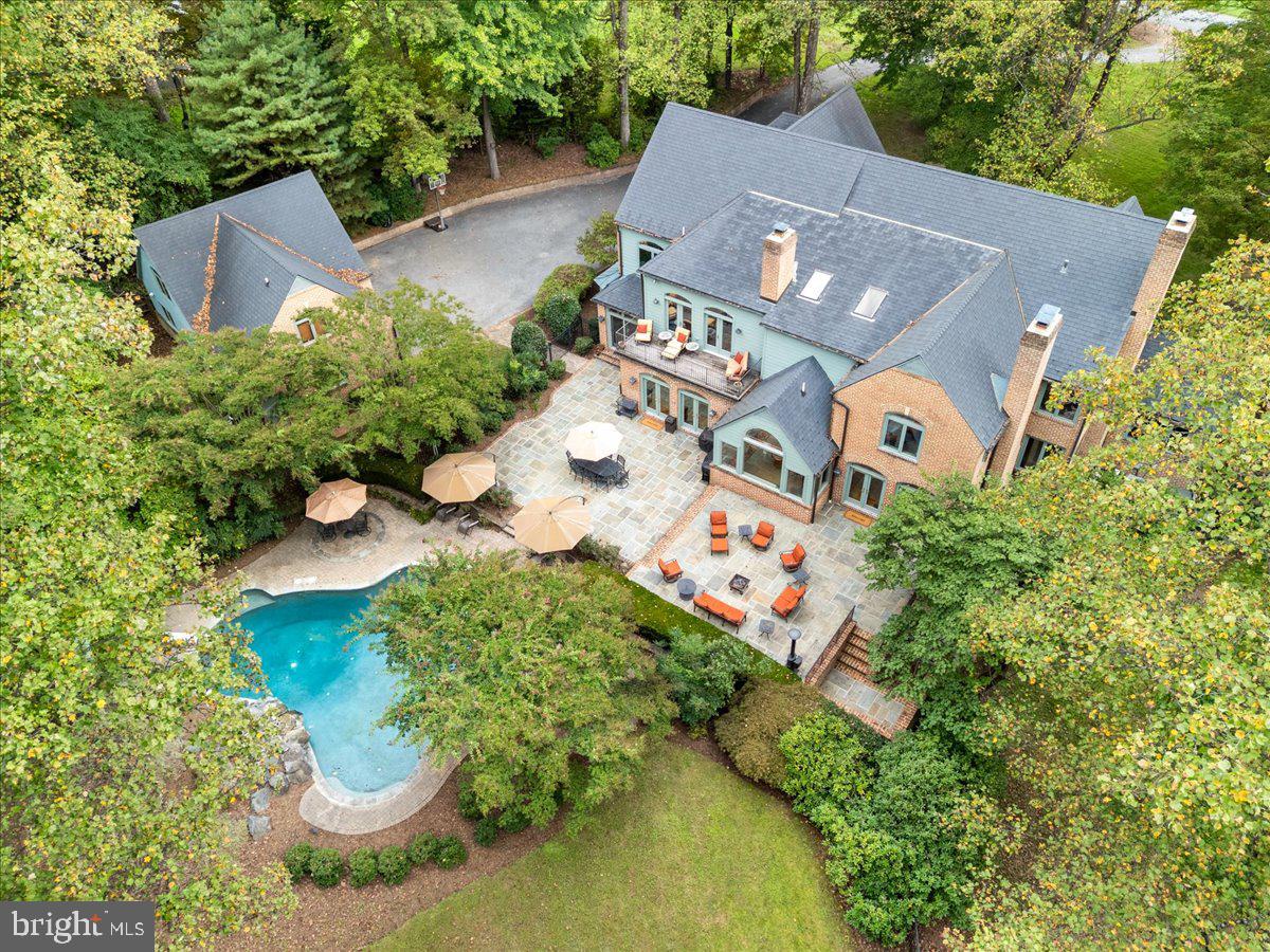 WHITE FLINT SPRINGS - Residential
