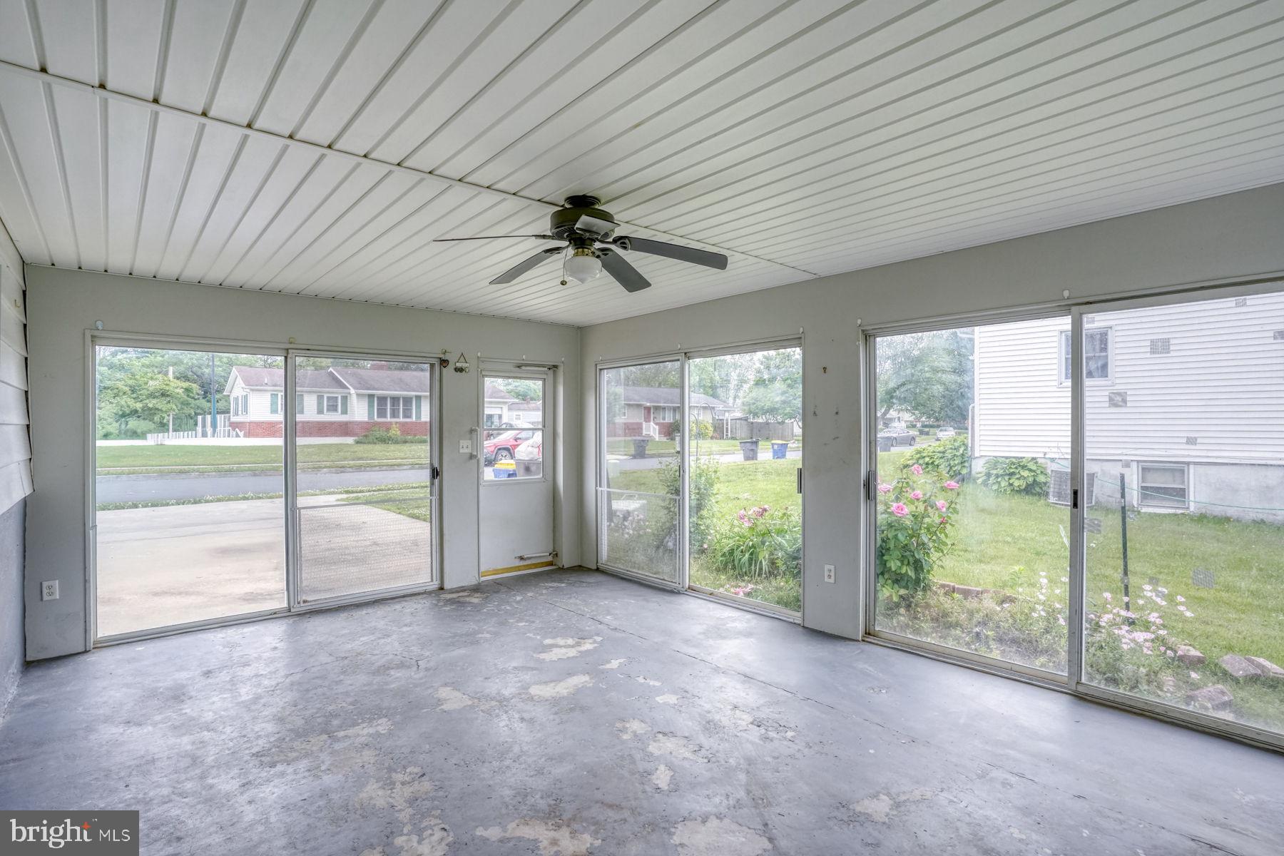 TOWNE POINT - Residential