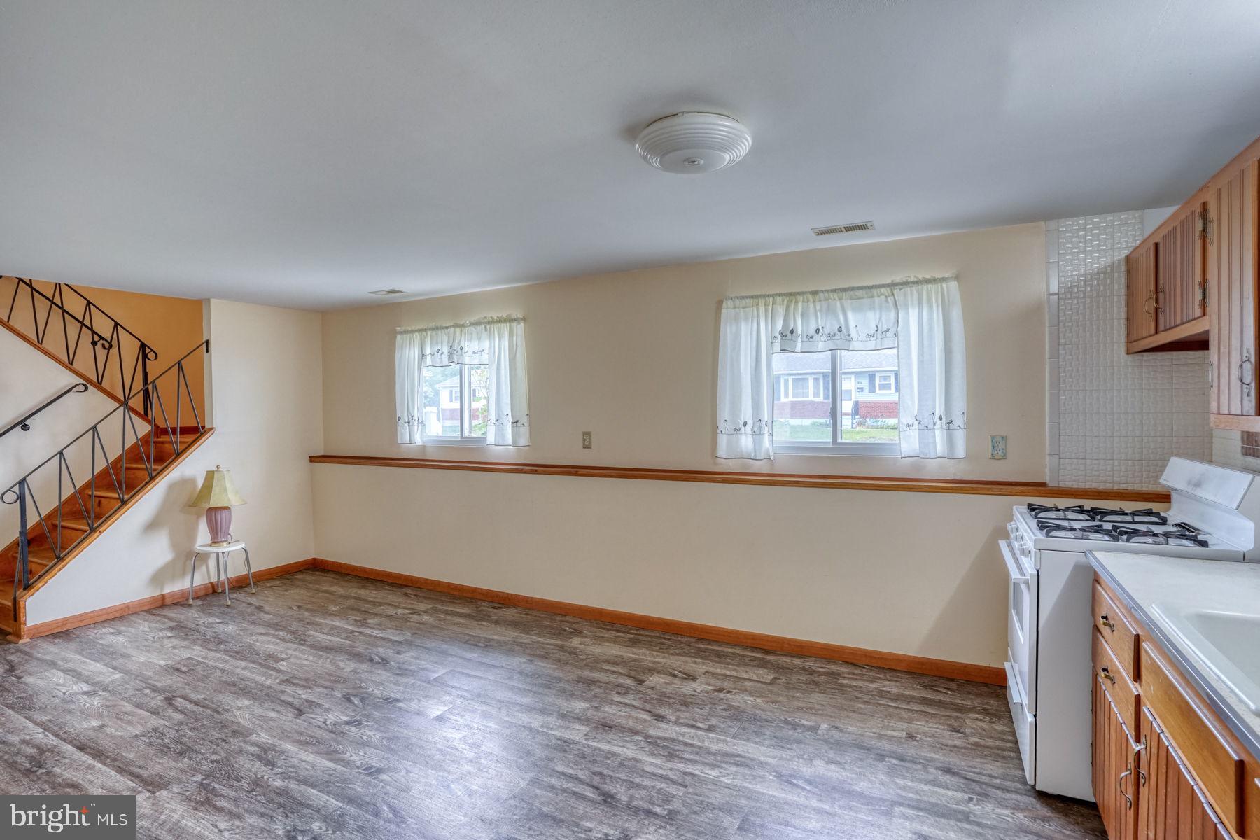 TOWNE POINT - Residential