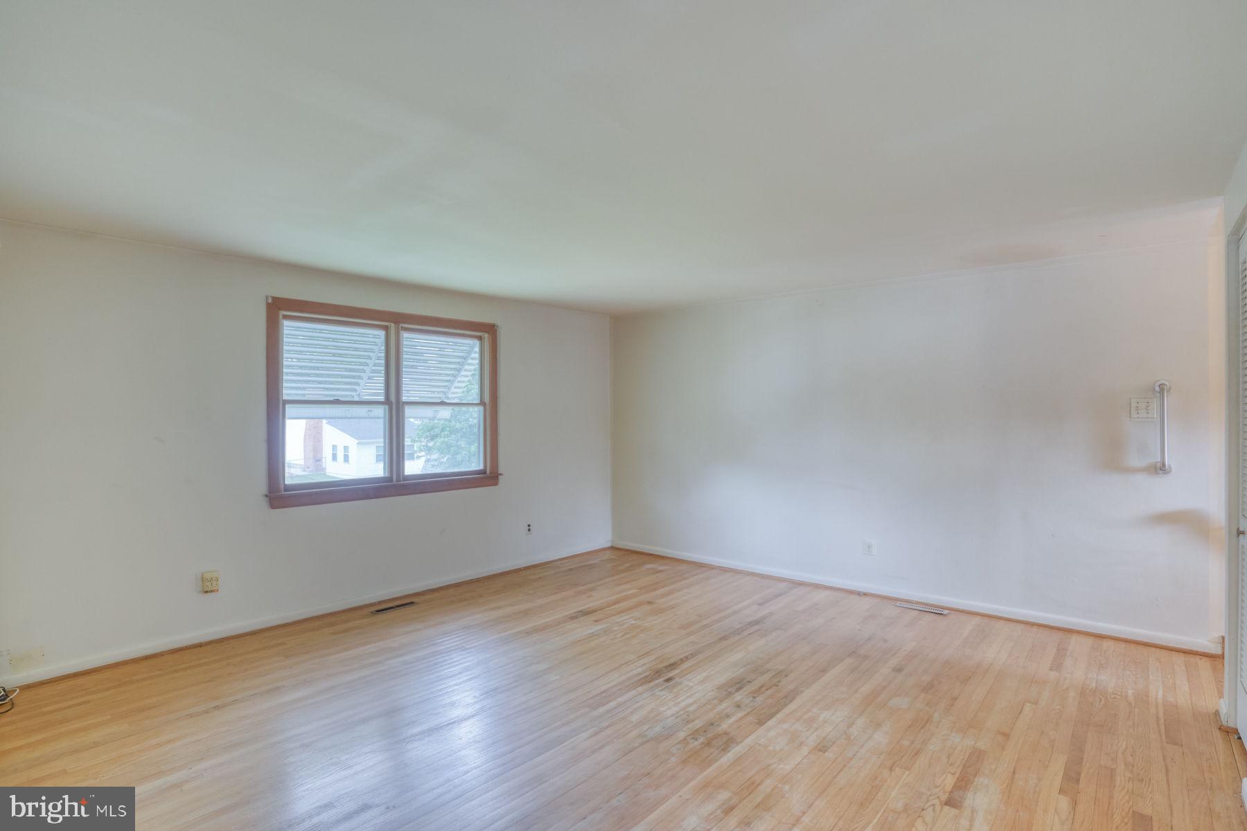 TOWNE POINT - Residential