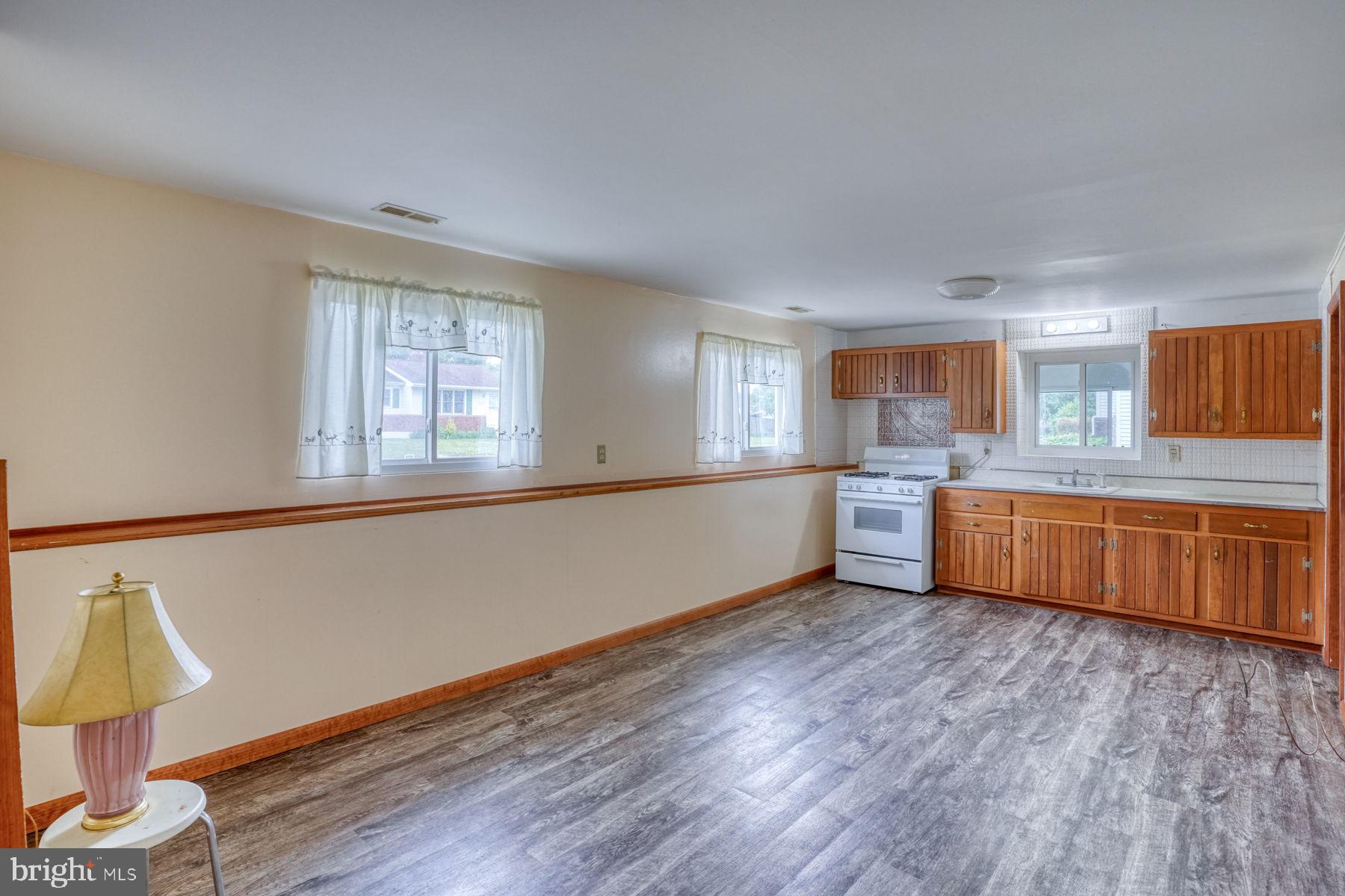 TOWNE POINT - Residential